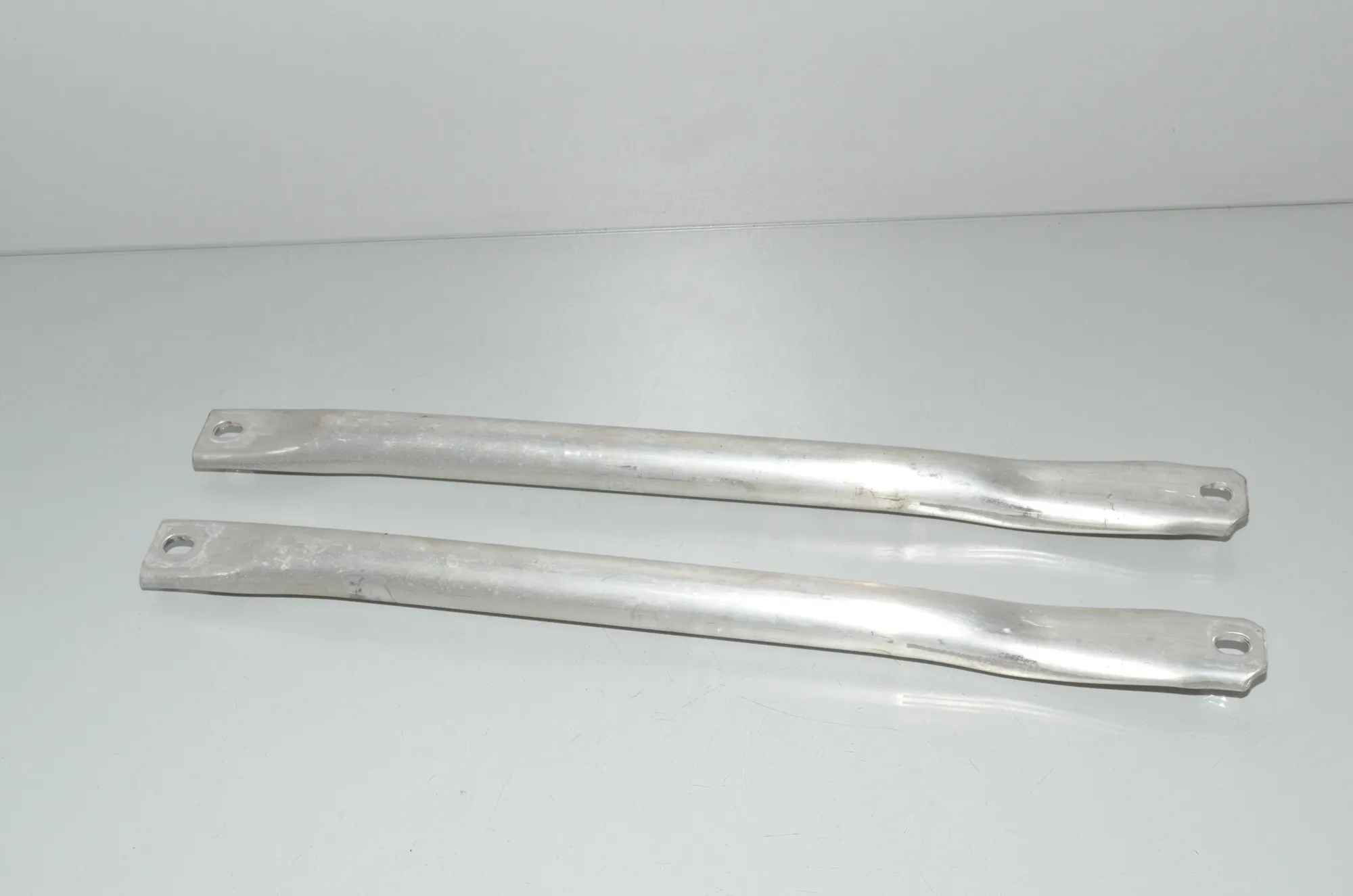 Other Engine Compartment Parts – OEM 7180315 · BMW 5 Touring (F11) M 550 d xDrive 2012 – 4