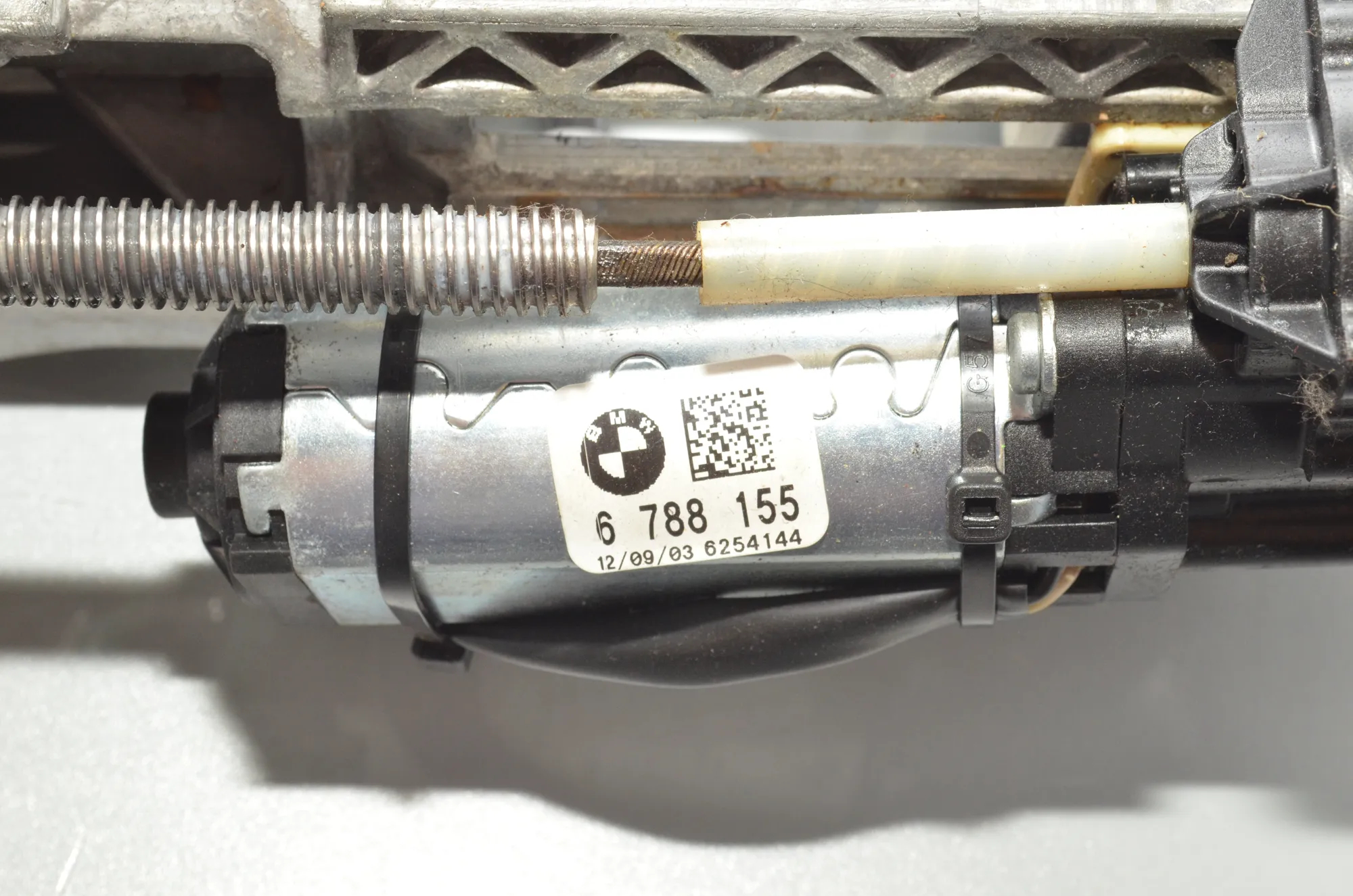 Steering Wheel Adjustment Mechanism – OEM 6788155 · BMW 5 Touring (F11) M 550 d xDrive 2012 – 6