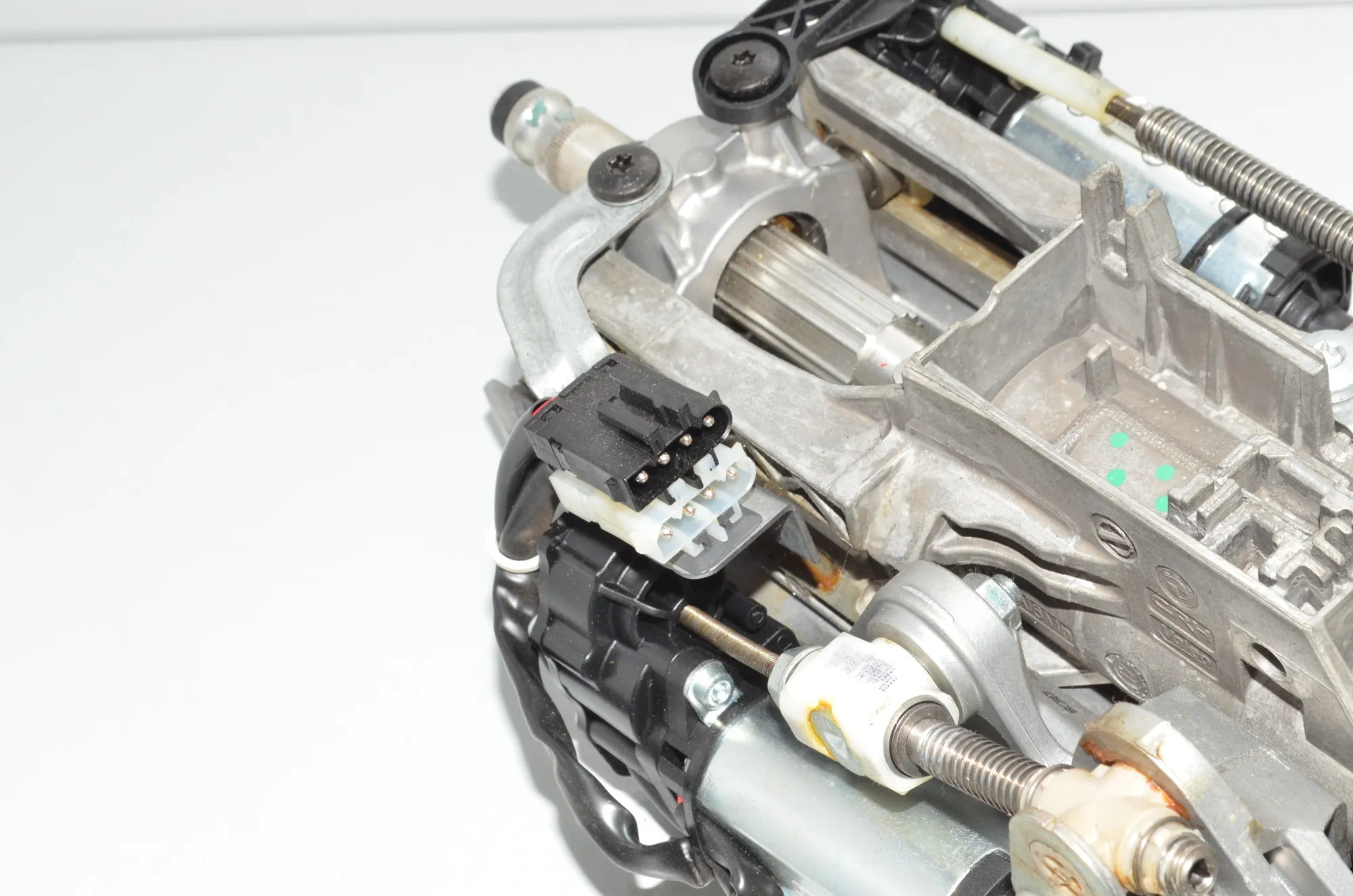 Steering Wheel Adjustment Mechanism – OEM 6788155 · BMW 5 Touring (F11) M 550 d xDrive 2012 – 4