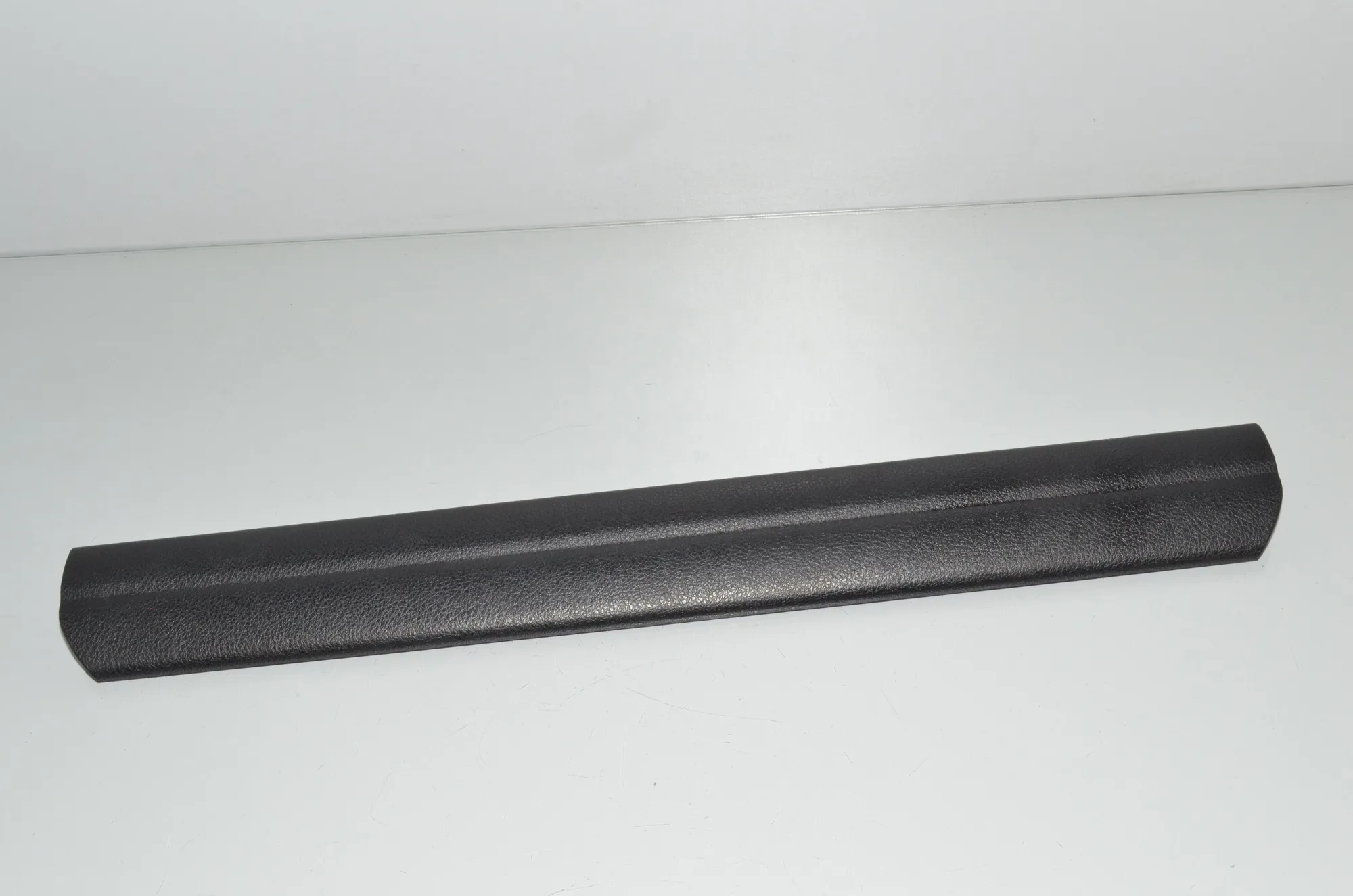 Front Right Interior Step Trim – OEM 9162721 · BMW 5 Touring (F11) M 550 d xDrive 2012 – 2