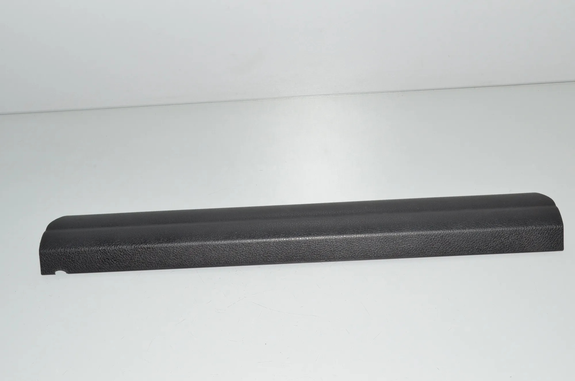 Front Right Interior Step Trim – OEM 9162721 · BMW 5 Touring (F11) M 550 d xDrive 2012