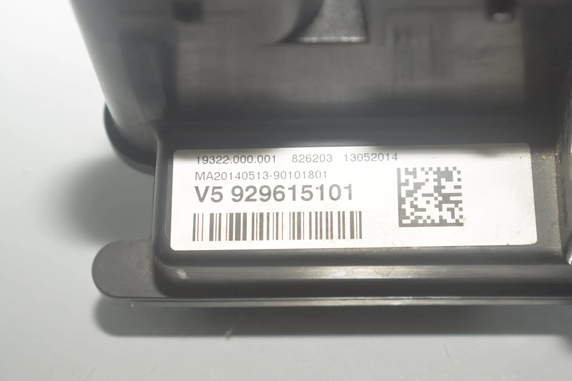 Power Distribution Unit – OEM 9296151 · BMW 3 (F30, F80) 320 i Efficient Dynamics 2014 – 5