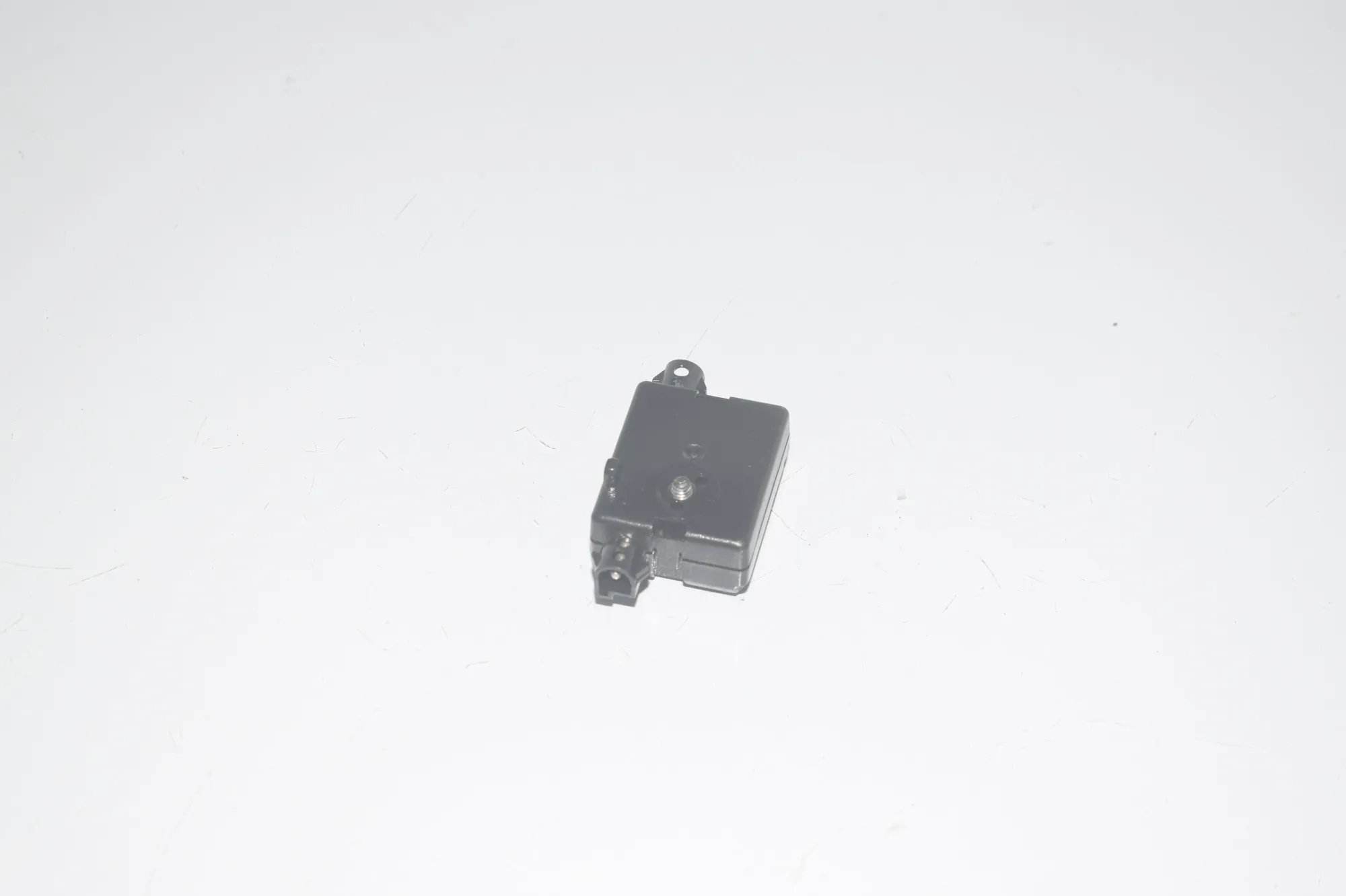 Antenna – OEM 9231466 · BMW 3 (F30, F80) 320 i Efficient Dynamics 2014 – 2