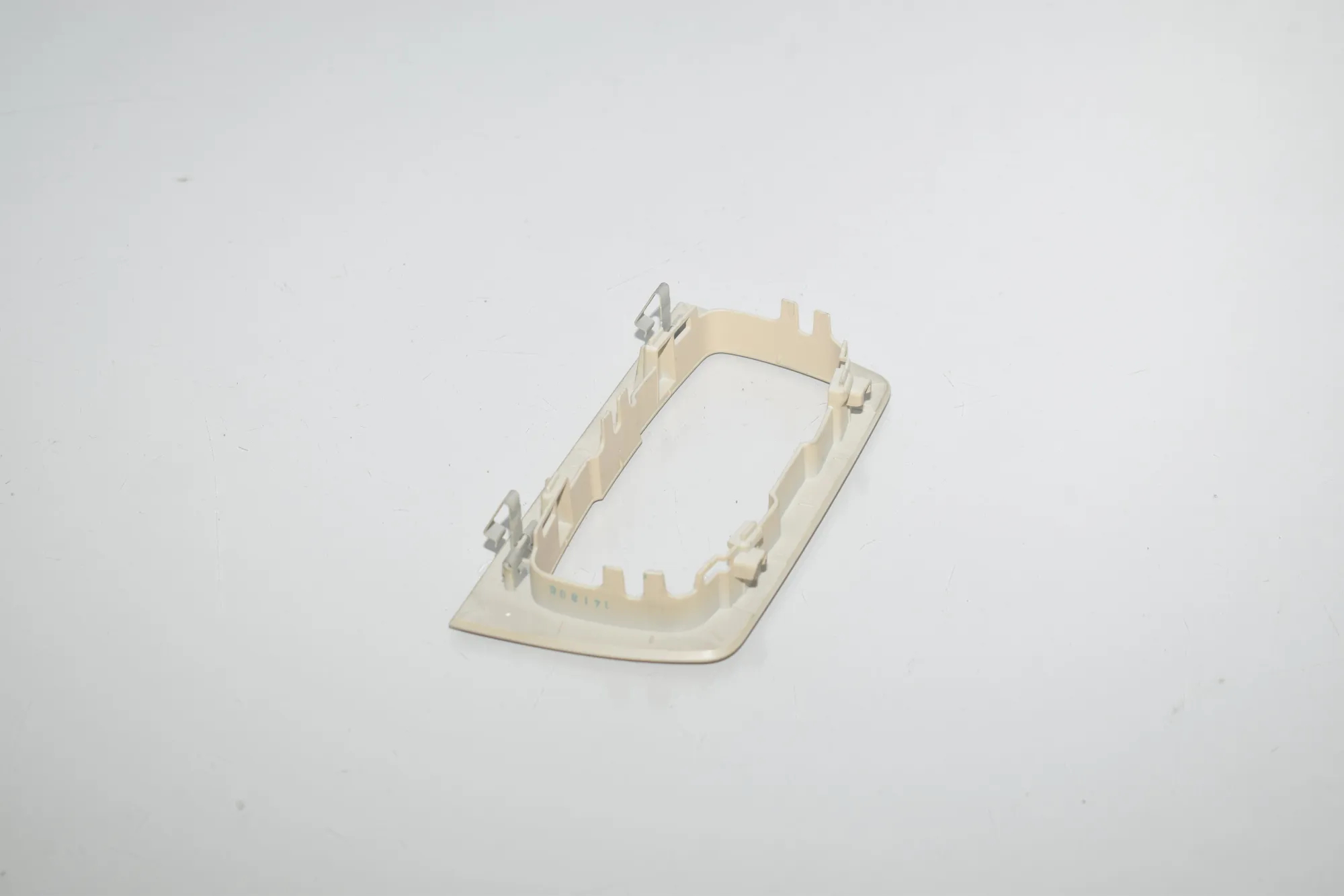 Headlight Switch Trim – OEM 9218531 · BMW 3 (F30, F80) 320 i Efficient Dynamics 2014 – 4