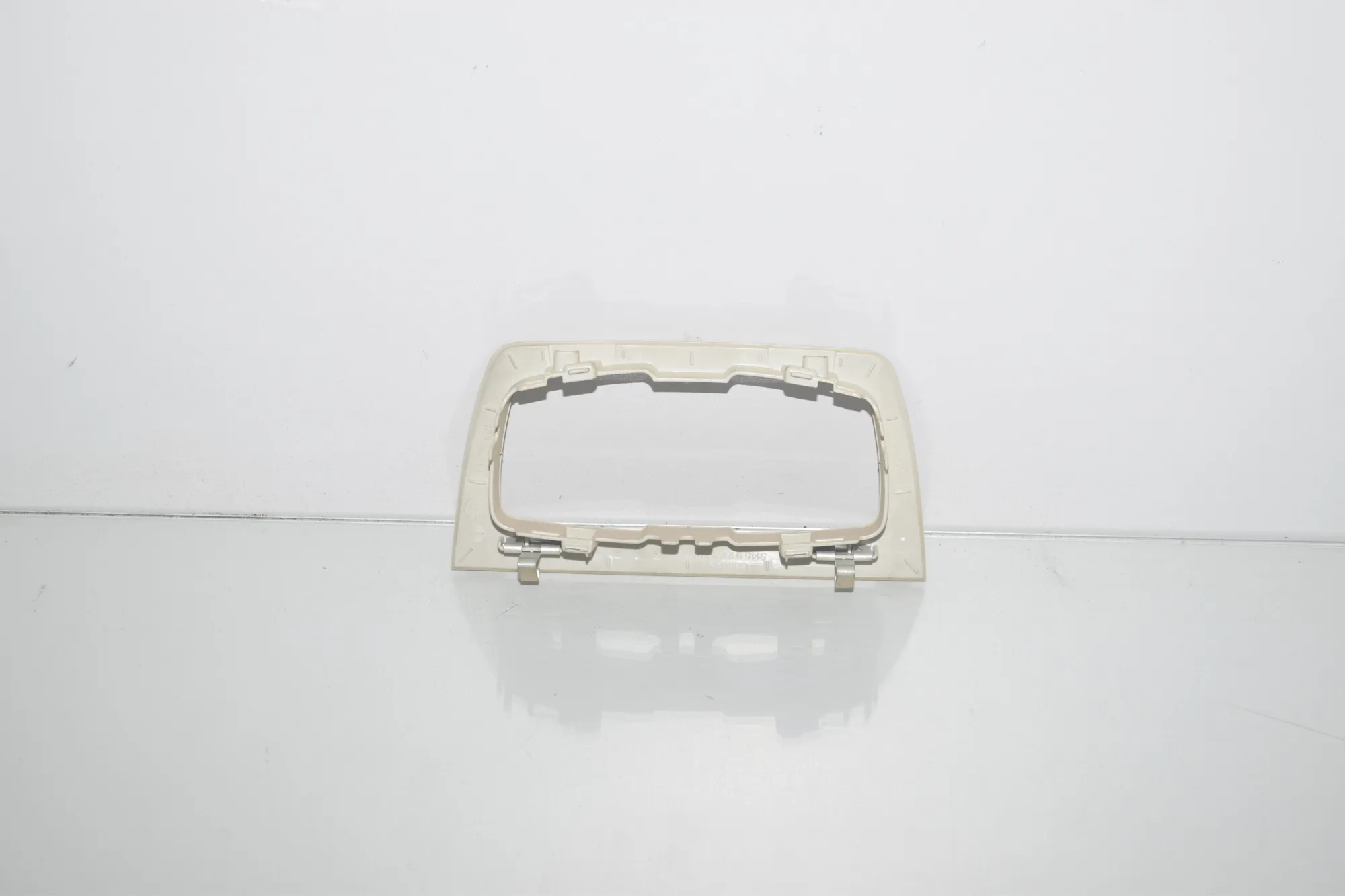 Headlight Switch Trim – OEM 9218531 · BMW 3 (F30, F80) 320 i Efficient Dynamics 2014 – 2