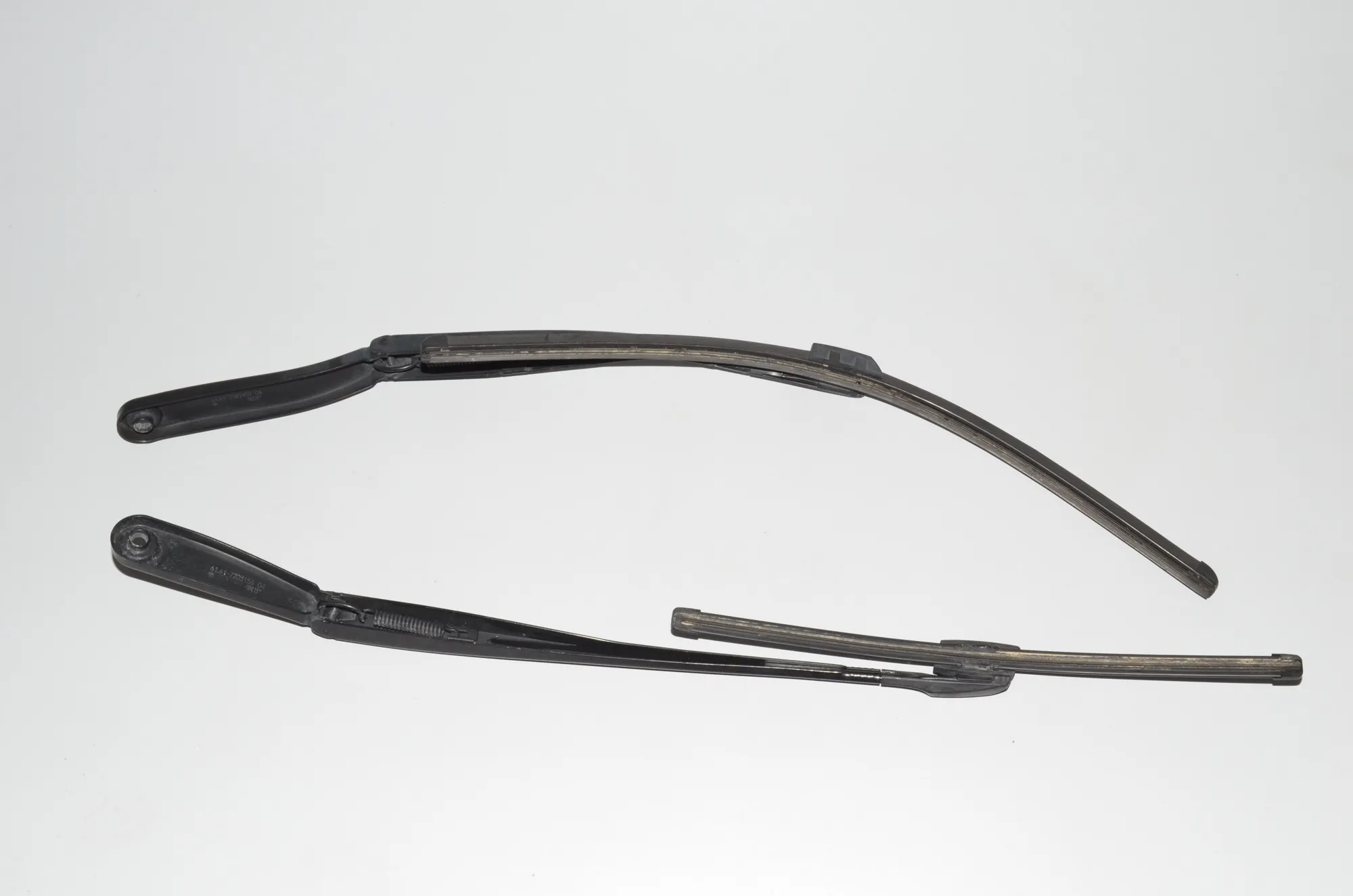 Front Wiper Arms – OEM 7203156 · BMW 5 Touring (F11) M 550 d xDrive 2012 – 3
