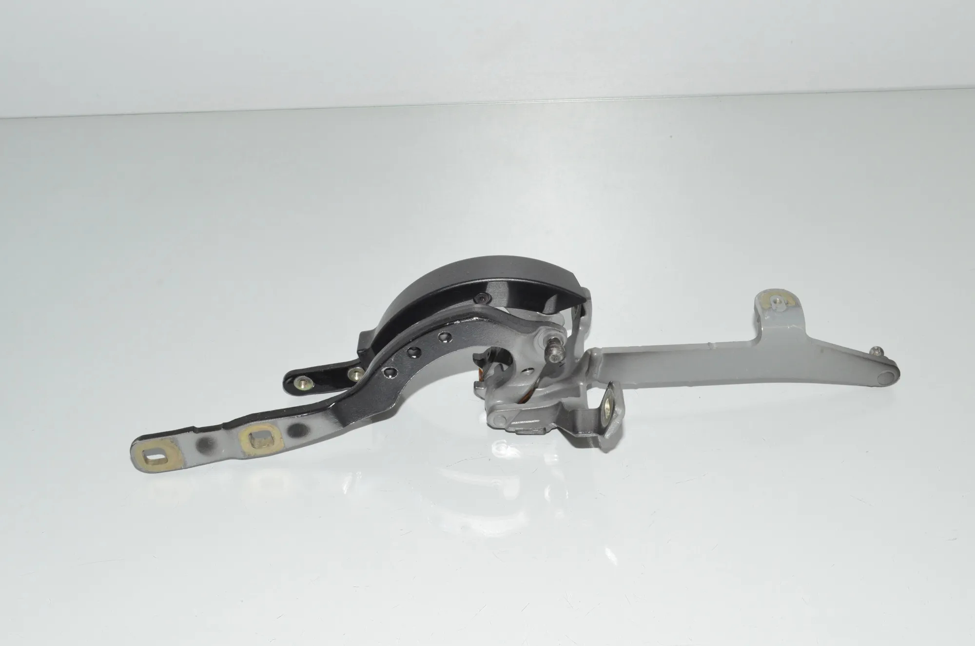Left Side Bootlid Hinge – OEM 7206639 · BMW 5 Touring (F11) M 550 d xDrive 2012 – 2