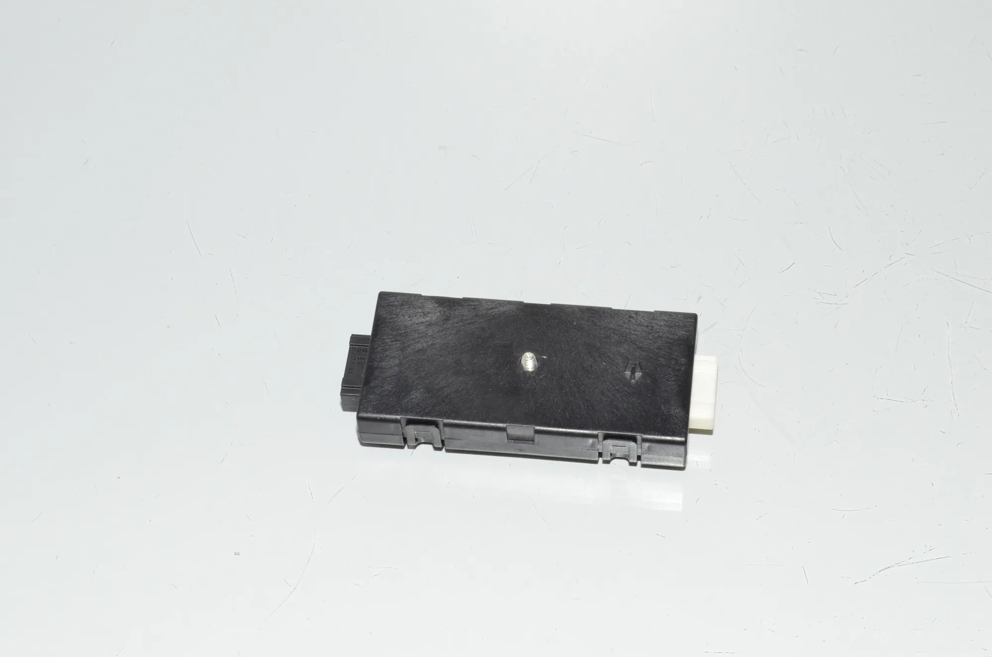 Antenna Amplifier – OEM 9199865 · BMW 5 Touring (F11) M 550 d xDrive 2012 – 2