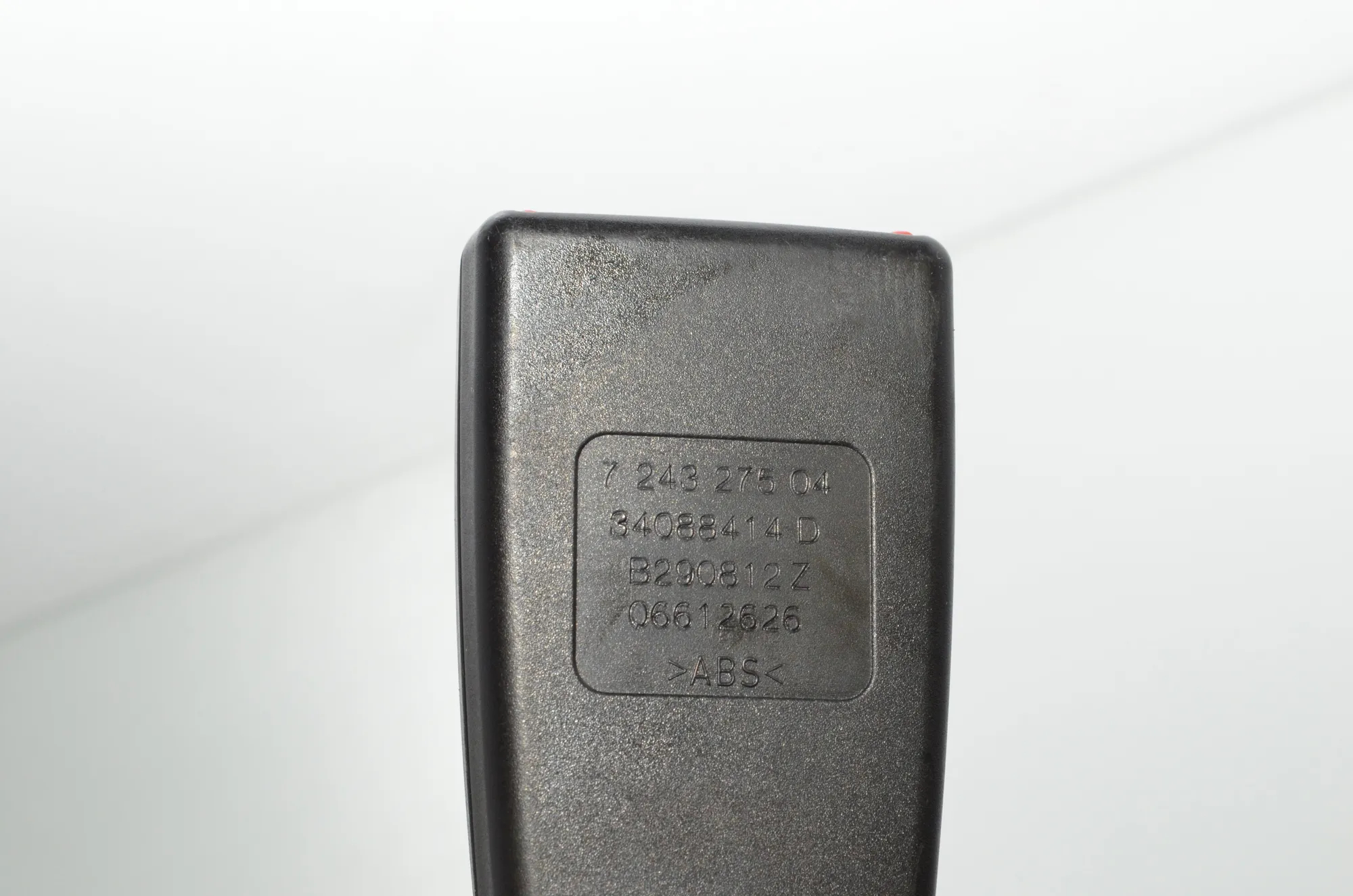Rear Middle Seat Buckle – OEM 7243275 · BMW 5 Touring (F11) M 550 d xDrive 2012 – 5