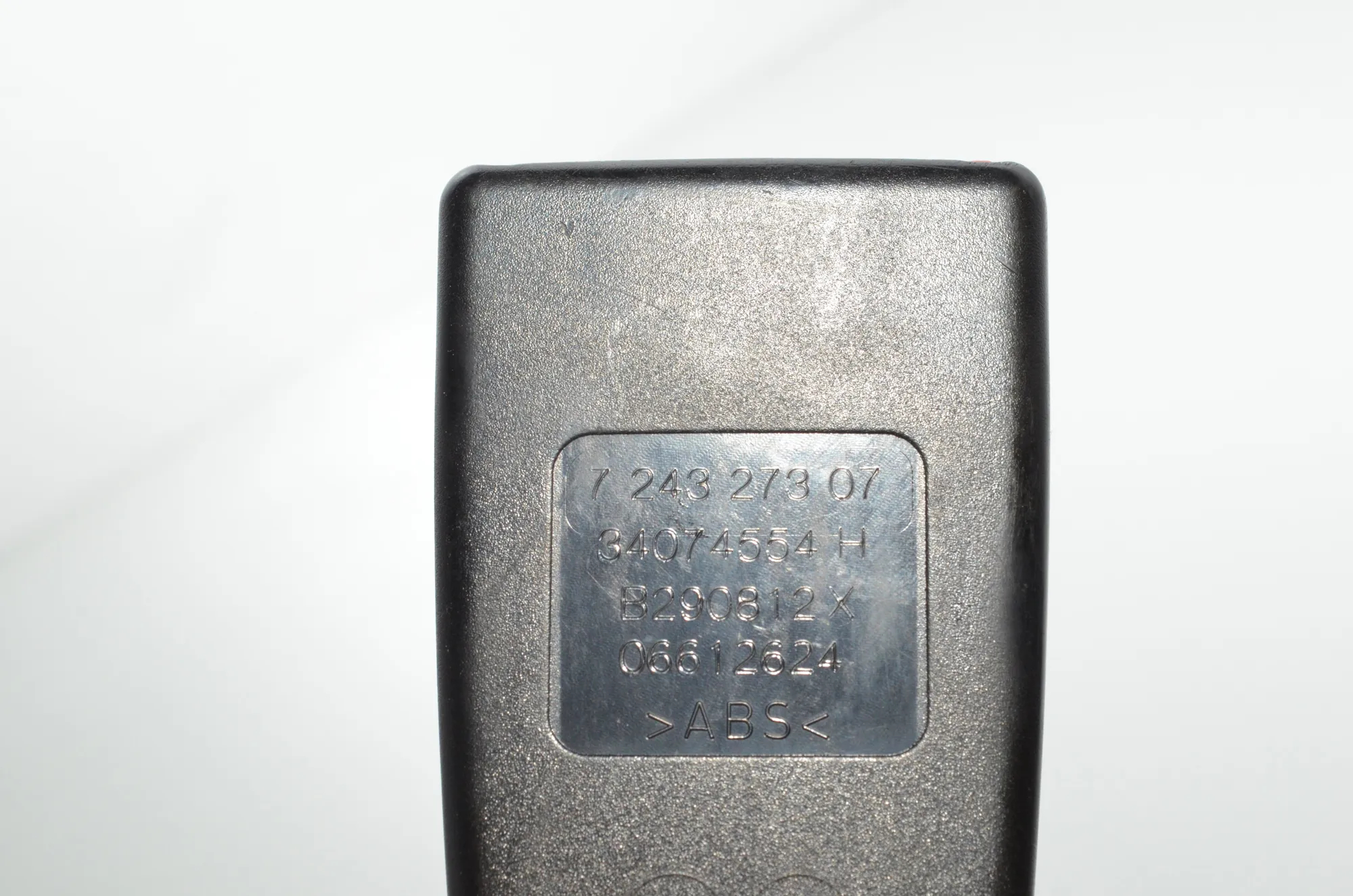 Rear Left Seat Buckle – OEM 7243273 · BMW 5 Touring (F11) M 550 d xDrive 2012 – 5