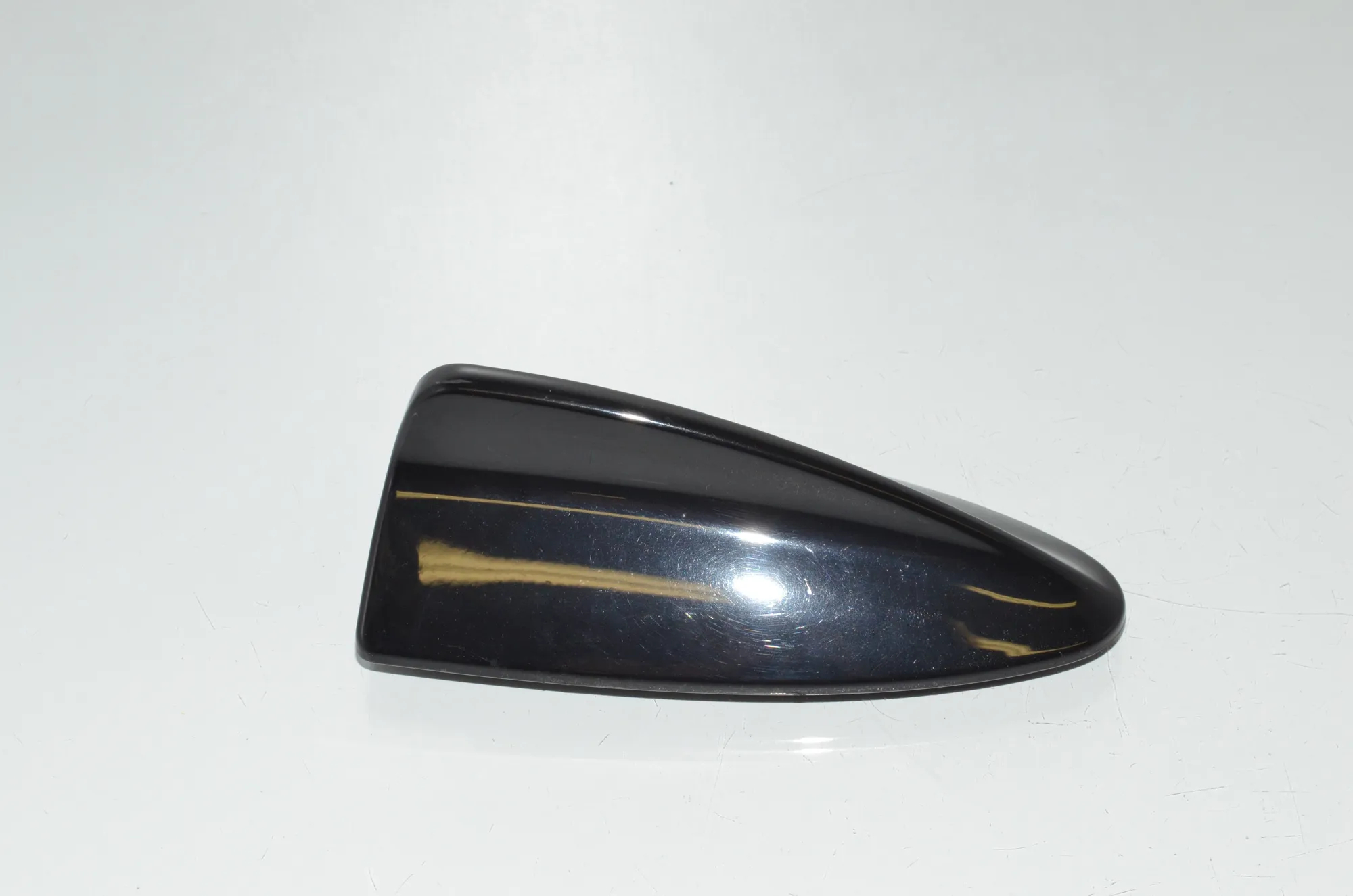 Antenna Trim – OEM 6972574 · BMW 5 Touring (F11) M 550 d xDrive 2012