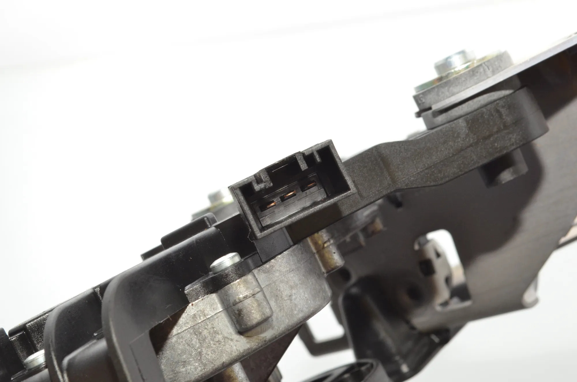 Tailgate Window Wiper Motor – OEM 7311415 · BMW 5 Touring (F11) M 550 d xDrive 2012 – 5