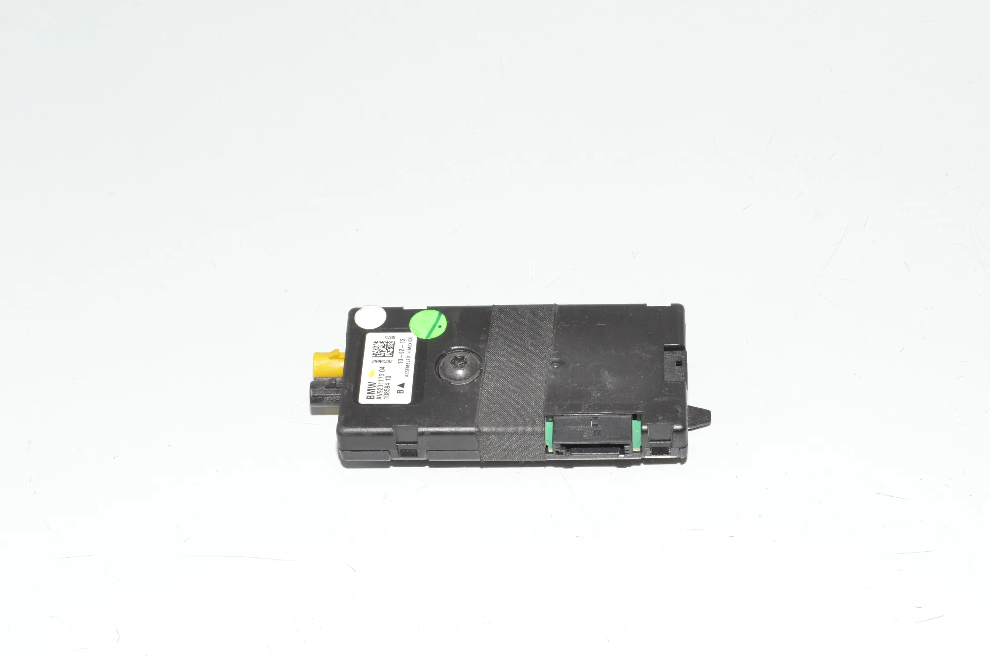 Antenna Amplifier – OEM 65209231175 · BMW 4 Coupe (F32, F82) BMW 4 Coupe (F32, F82) 418 d 2015 – 2