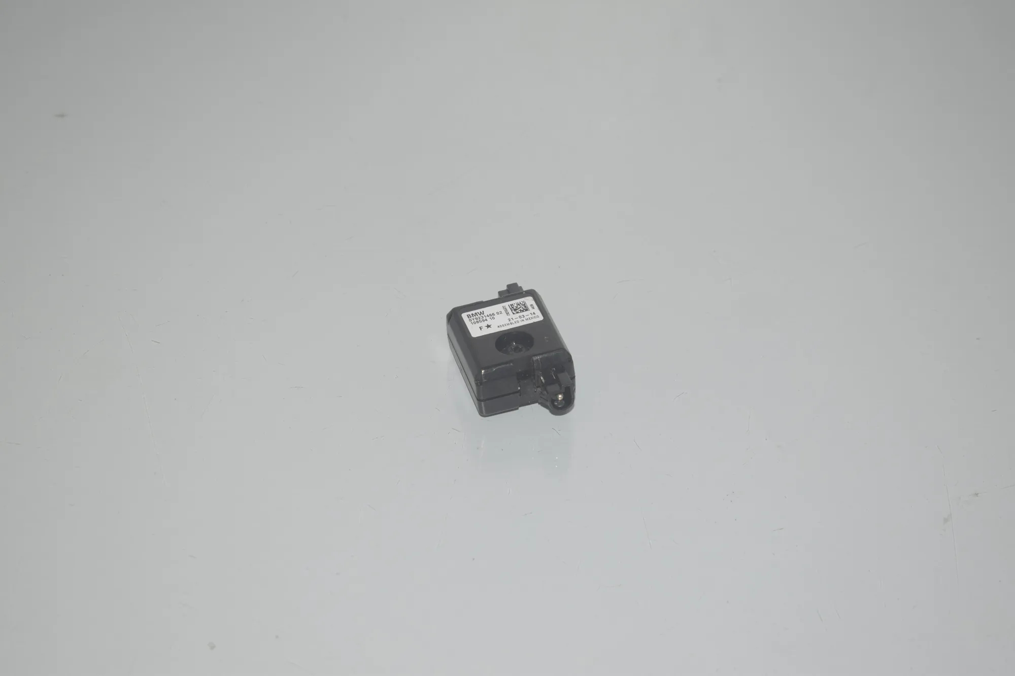 Antenna – OEM 9231466 · BMW 3 (F30, F80) 320 i Efficient Dynamics 2014