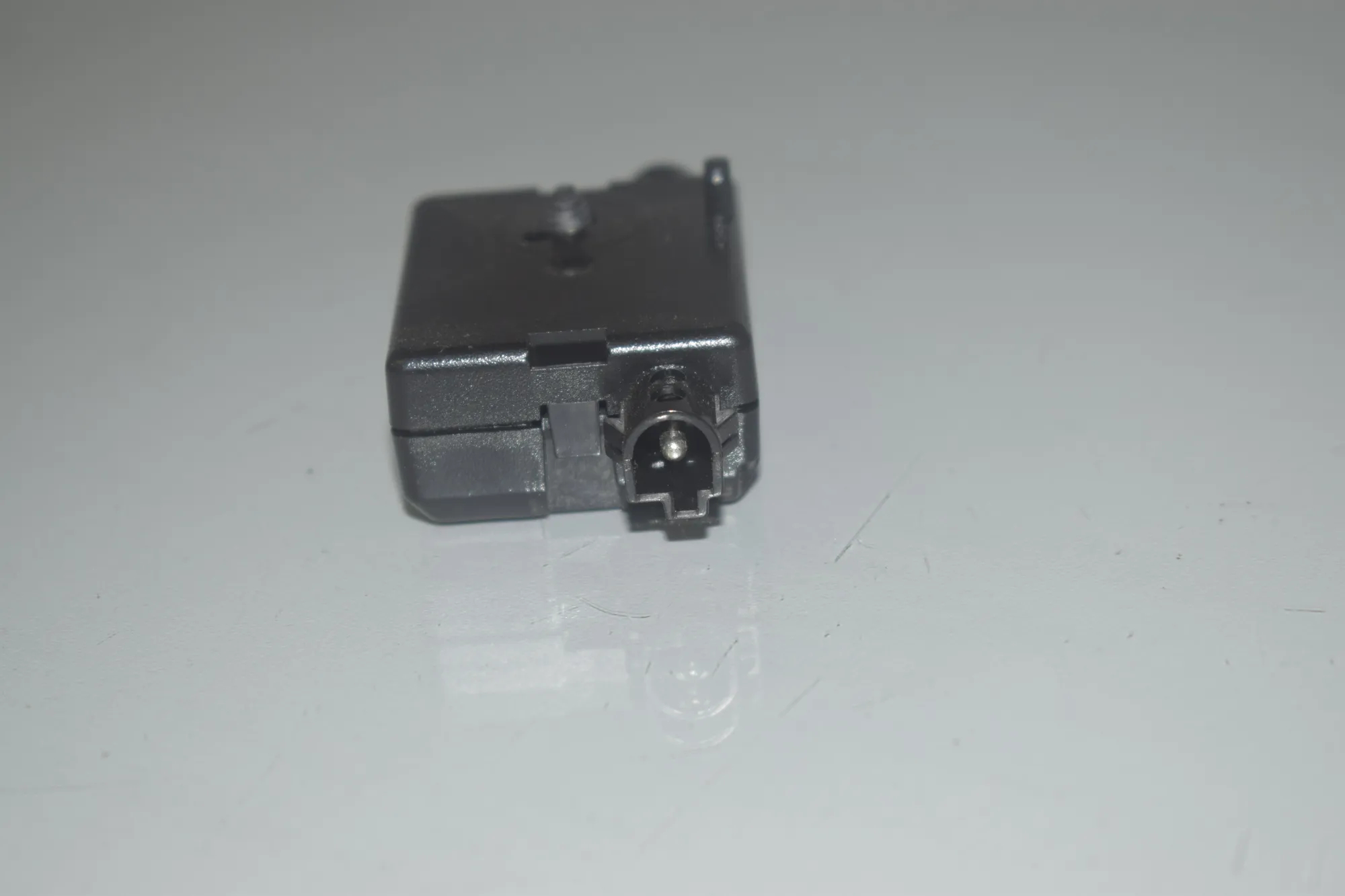 Antenna – OEM 9231466 · BMW 3 (F30, F80) 320 i Efficient Dynamics 2014 – 3