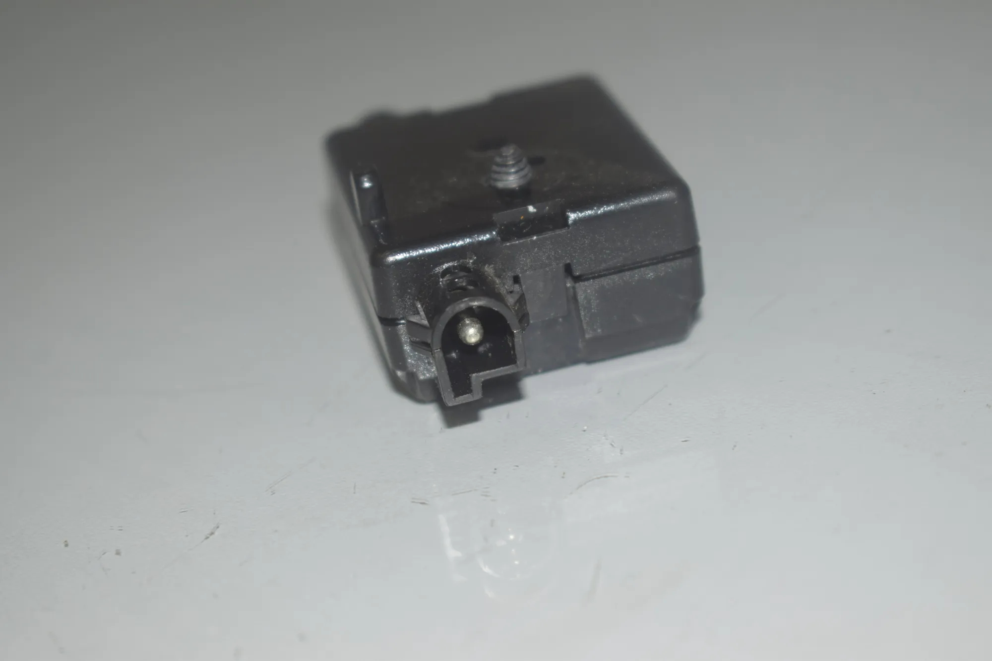 Antenna – OEM 9231466 · BMW 3 (F30, F80) 320 i Efficient Dynamics 2014 – 4