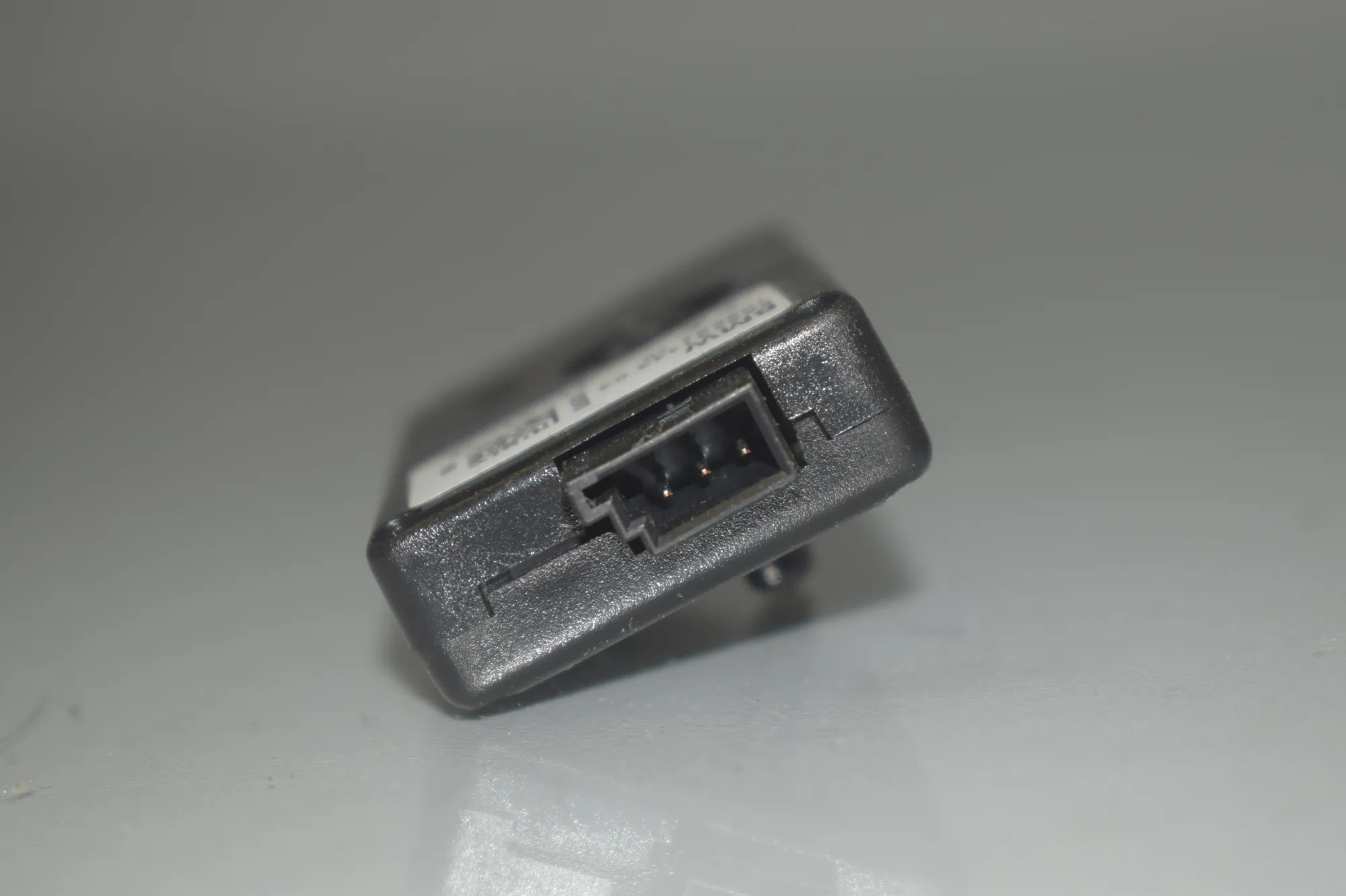 Antenna – OEM 9231443 · BMW 3 (F30, F80) 320 i Efficient Dynamics 2014 – 3