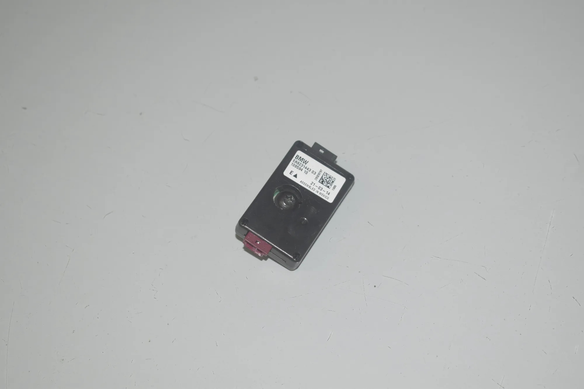 Antenna – OEM 9231443 · BMW 3 (F30, F80) 320 i Efficient Dynamics 2014