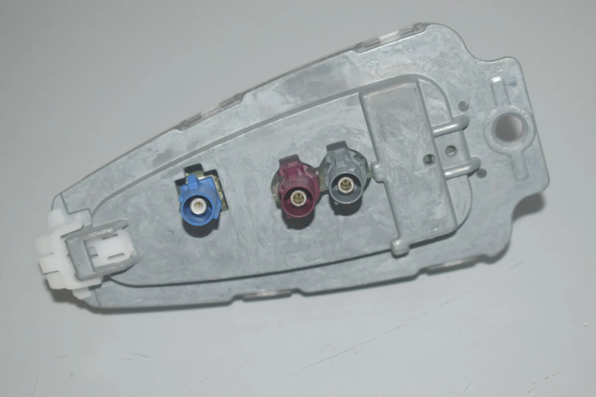 Antenna – OEM 9226896 · BMW 3 (F30, F80) 320 i Efficient Dynamics 2014 – 3