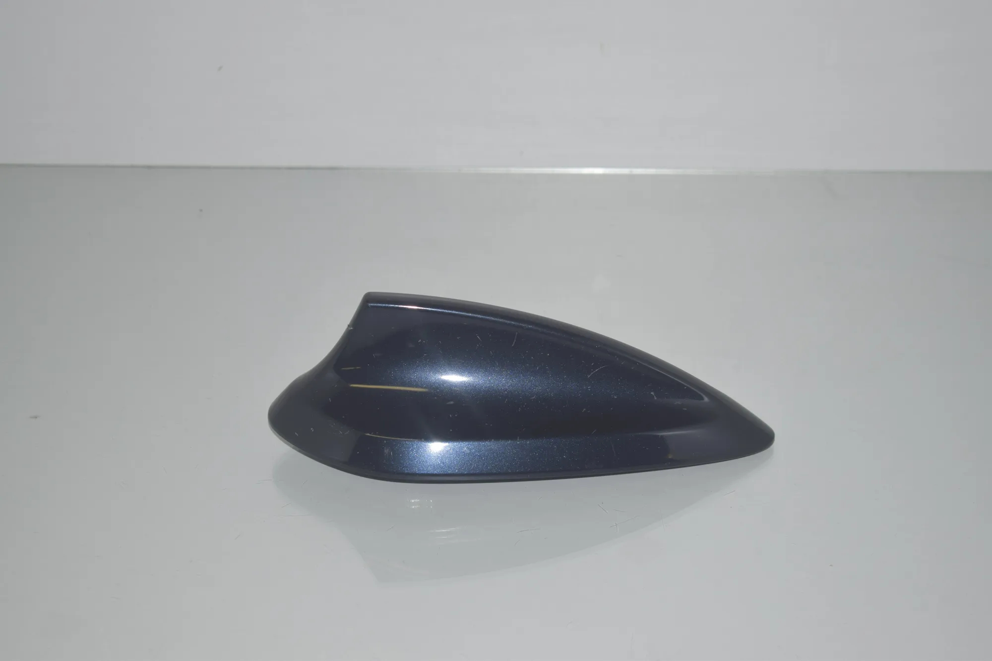 Antenna Trim – OEM 9253668 · BMW 3 (F30, F80) 320 i Efficient Dynamics 2014 – 3