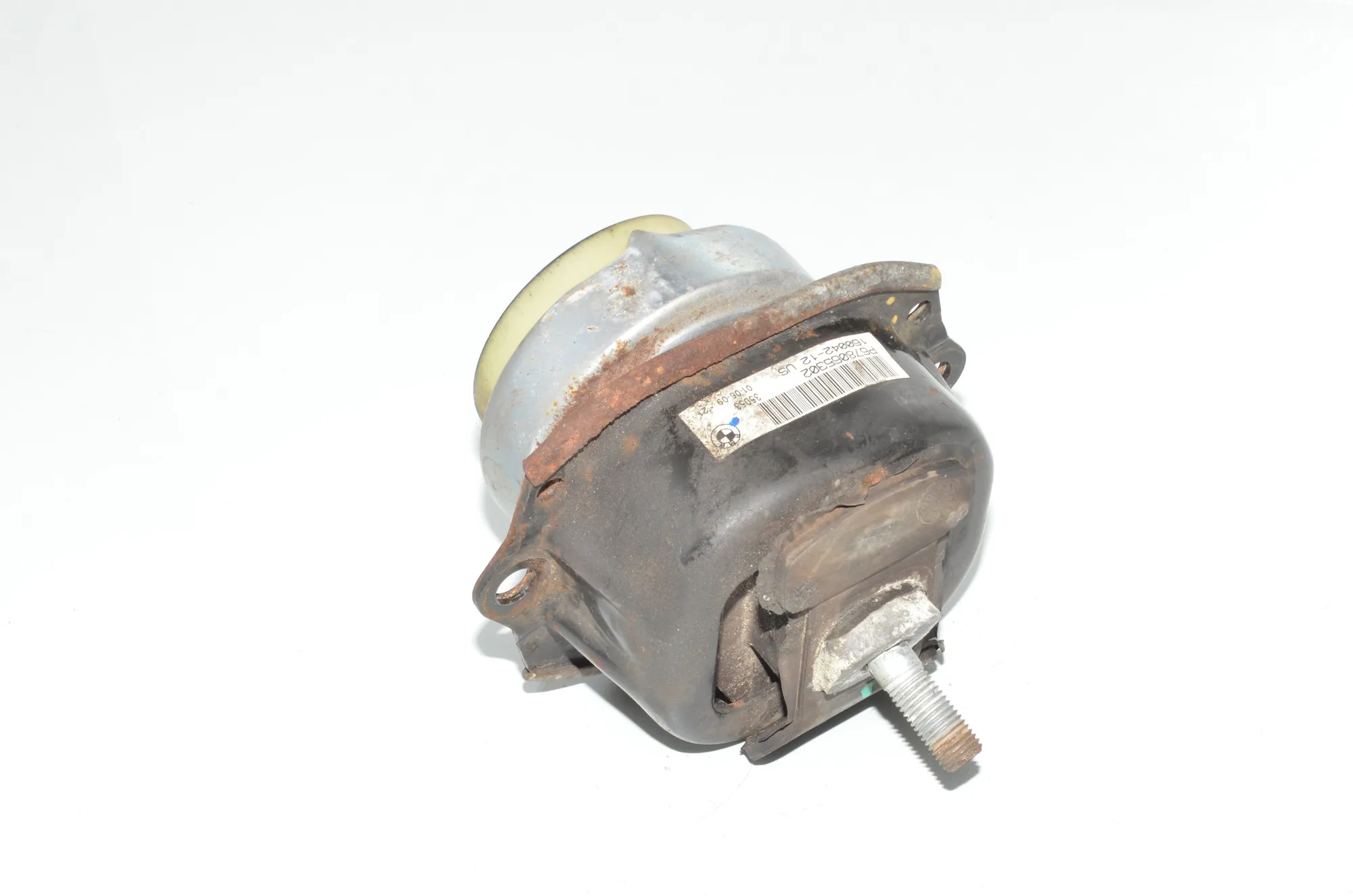 Left Side Engine Mount – OEM 6780653 · BMW X6 (E71, E72) xDrive 50 i 2009 – 4