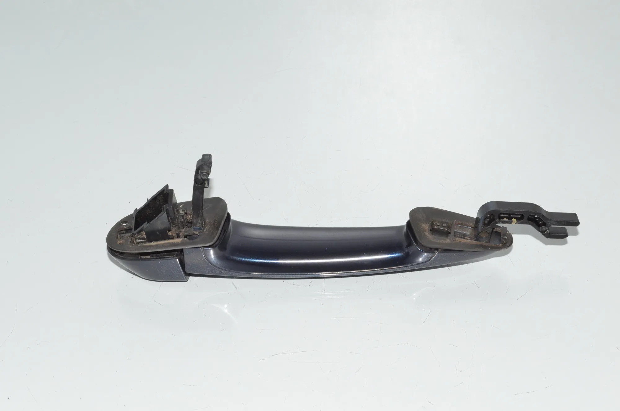 Front Right Door Exterior Handle – OEM 7207562 · BMW 3 (F30, F80) 320 i Efficient Dynamics 2014 – 2