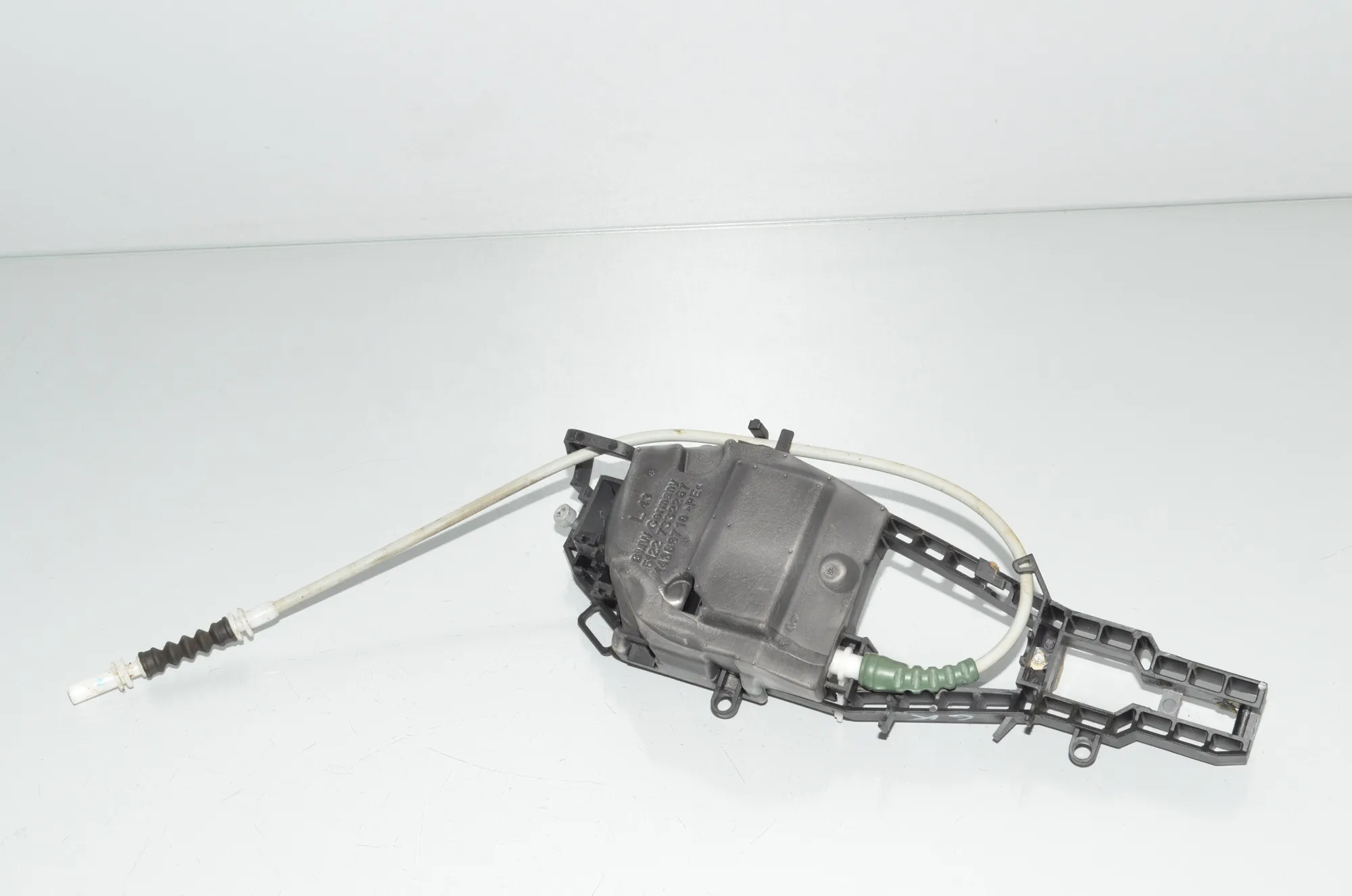 Rear Left Door Interior Handle Frame – OEM 7242567 · BMW 3 (F30, F80) 320 i Efficient Dynamics 2014 – 4