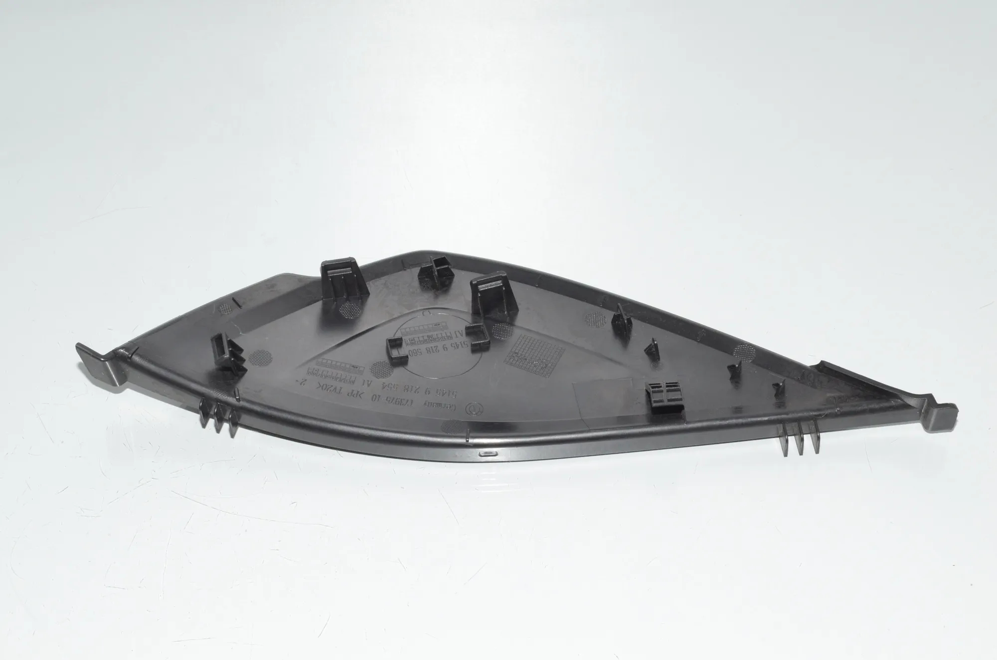 Dashboard Side Trim – OEM 9218554 · BMW 3 (F30, F80) 320 i Efficient Dynamics 2014 – 3
