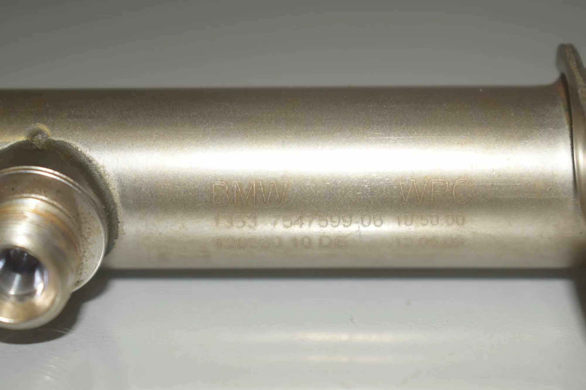 Fuel Rail – OEM 7547599 · BMW X6 (E71, E72) xDrive 50 i 2009 – 5