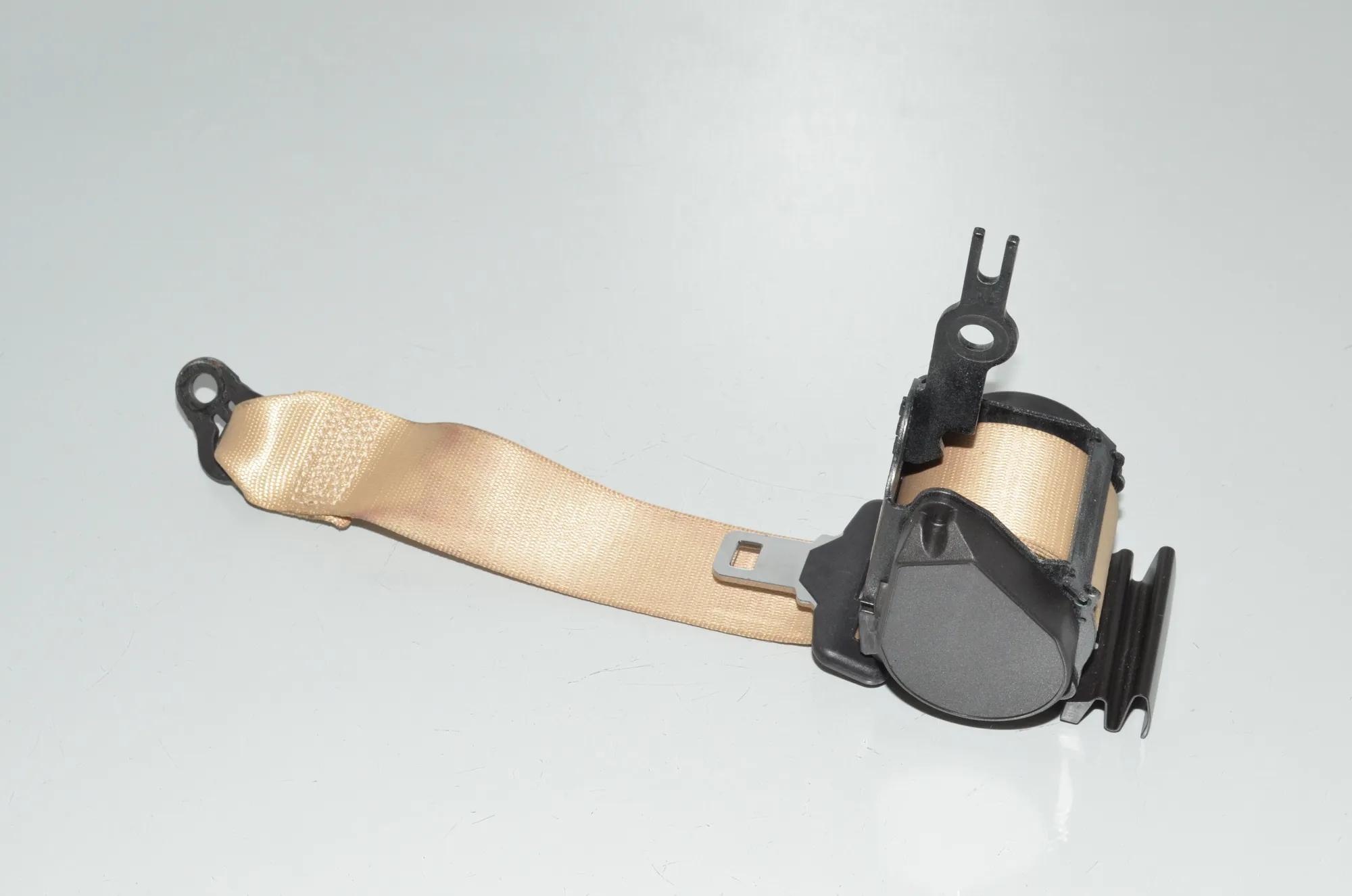 Rear Right Seatbelt – OEM 7310159 · BMW 3 (F30, F80) 320 i Efficient Dynamics 2014 – 4