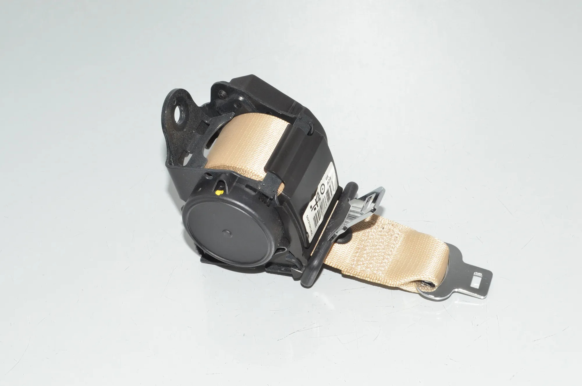 Rear Middle Seatbelt – OEM 7310214 · BMW 3 (F30, F80) 320 i Efficient Dynamics 2014