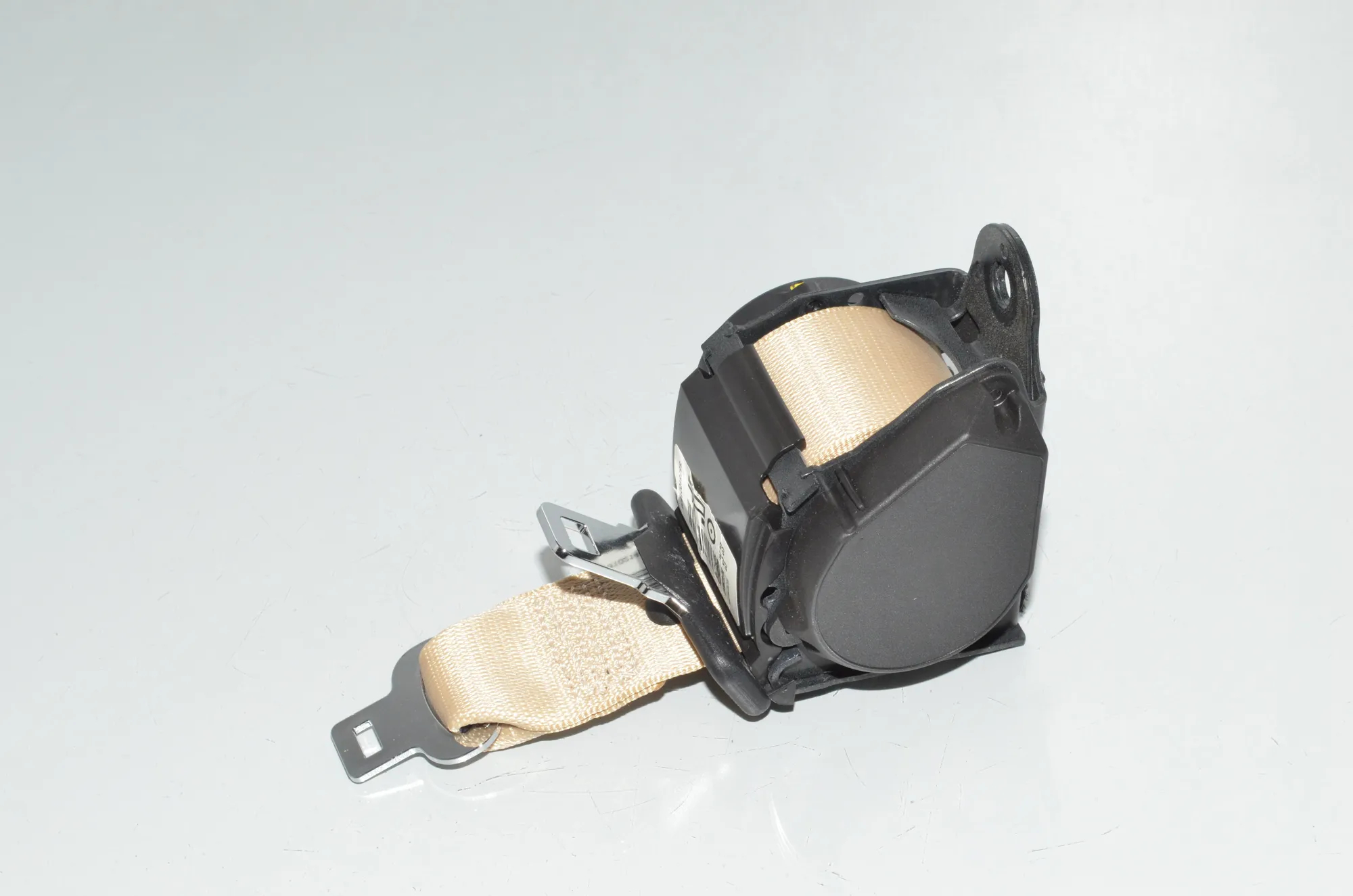 Rear Middle Seatbelt – OEM 7310214 · BMW 3 (F30, F80) 320 i Efficient Dynamics 2014 – 3