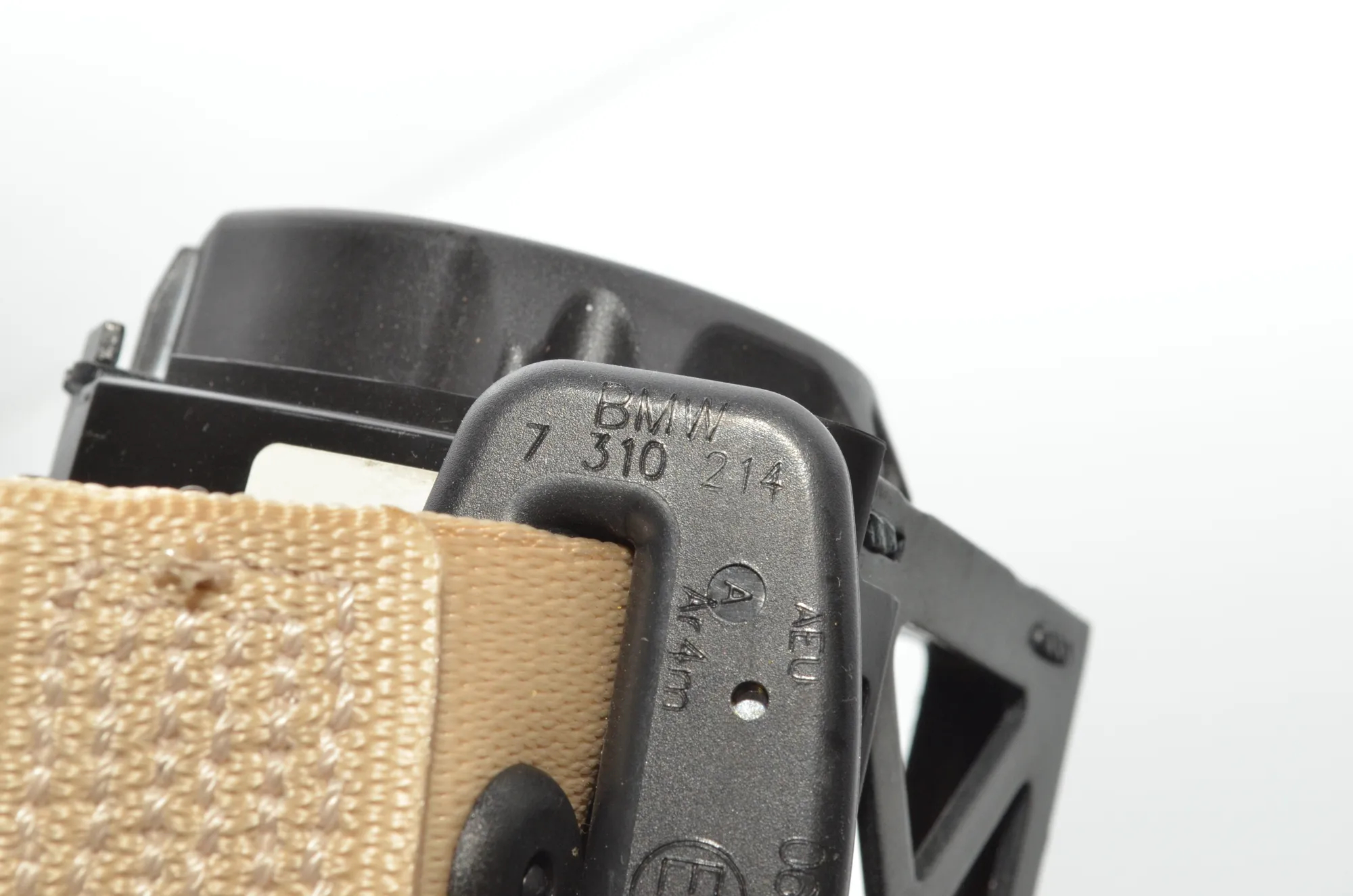 Rear Middle Seatbelt – OEM 7310214 · BMW 3 (F30, F80) 320 i Efficient Dynamics 2014 – 5