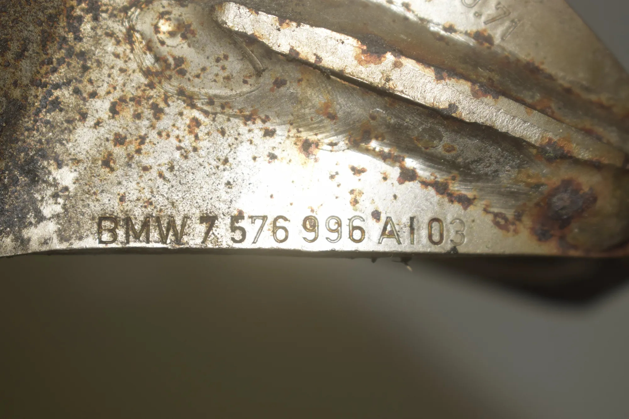 Bracket – OEM 7576996 · BMW X6 (E71, E72) xDrive 50 i 2009 – 5