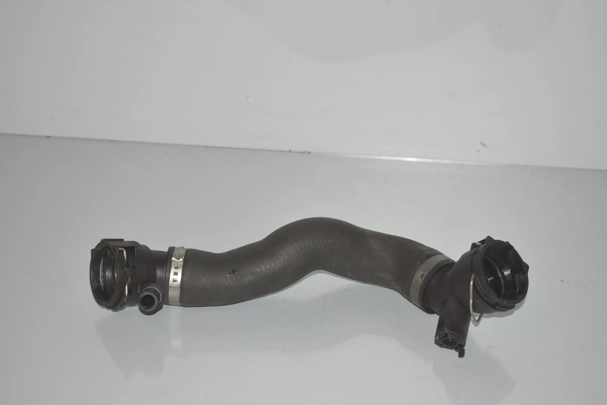 Right Side Cooling Radiator Hose – OEM 7576358 · BMW X6 (E71, E72) xDrive 50 i 2009 – 3