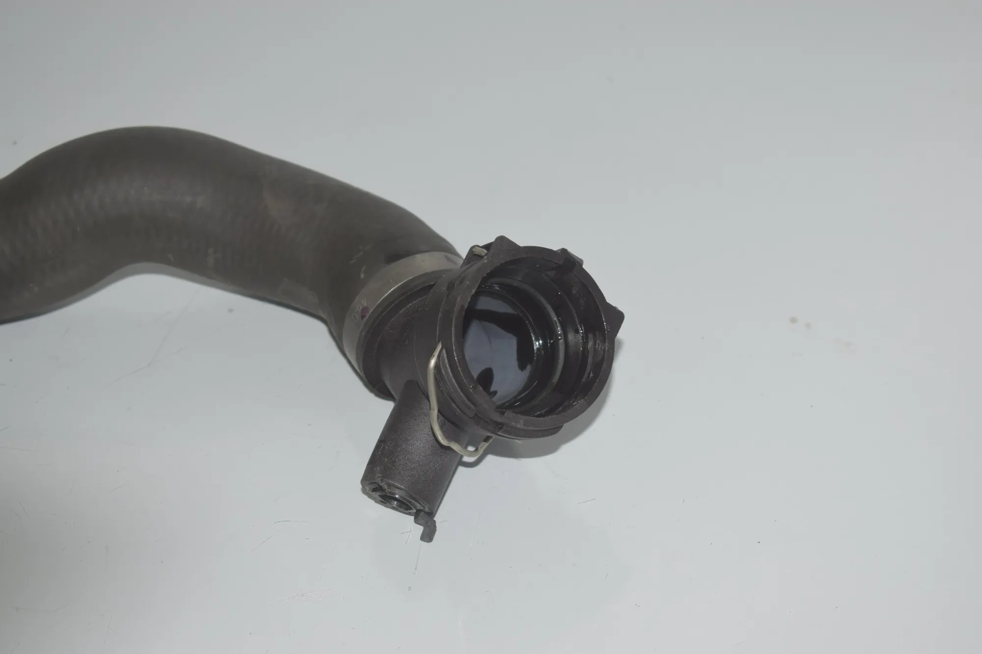 Right Side Cooling Radiator Hose – OEM 7576358 · BMW X6 (E71, E72) xDrive 50 i 2009 – 4
