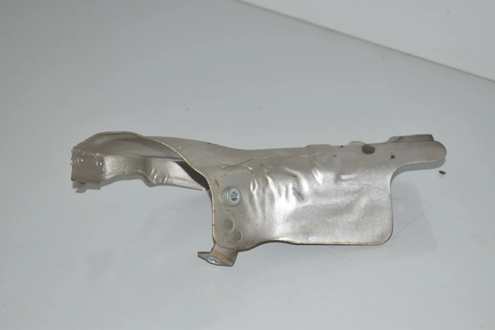Heat Protection – OEM 7577002 · BMW X6 (E71, E72) xDrive 50 i 2009 – 4