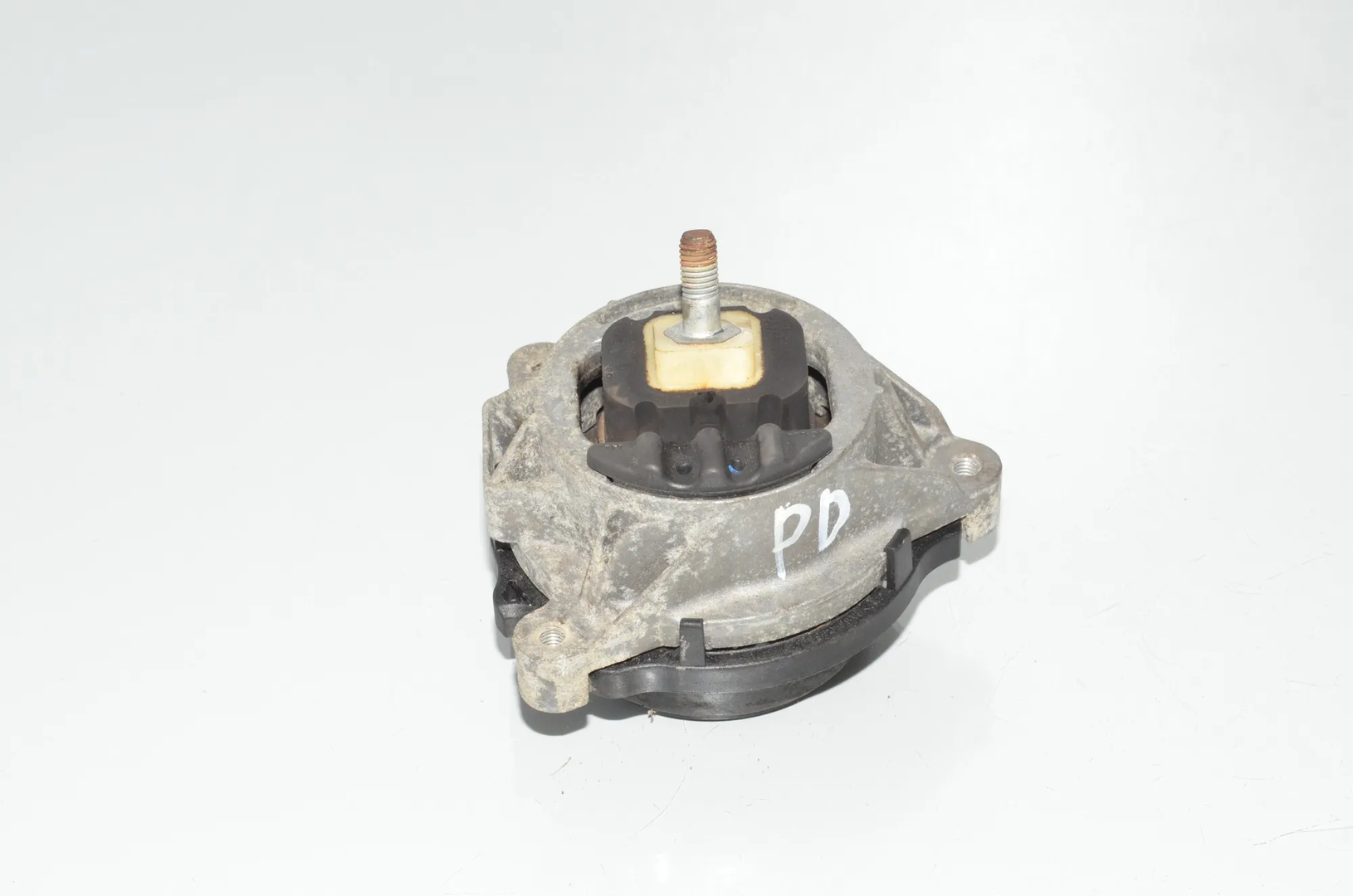 Right Side Engine Mount – OEM 6854252 · BMW 3 (F30, F80) 320 i Efficient Dynamics 2014 – 2