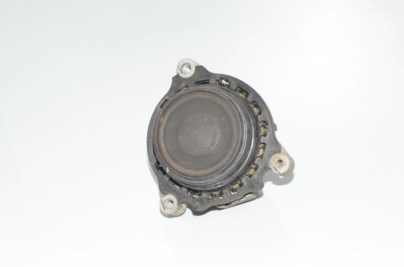 Right Side Engine Mount – OEM 6854252 · BMW 3 (F30, F80) 320 i Efficient Dynamics 2014 – 3