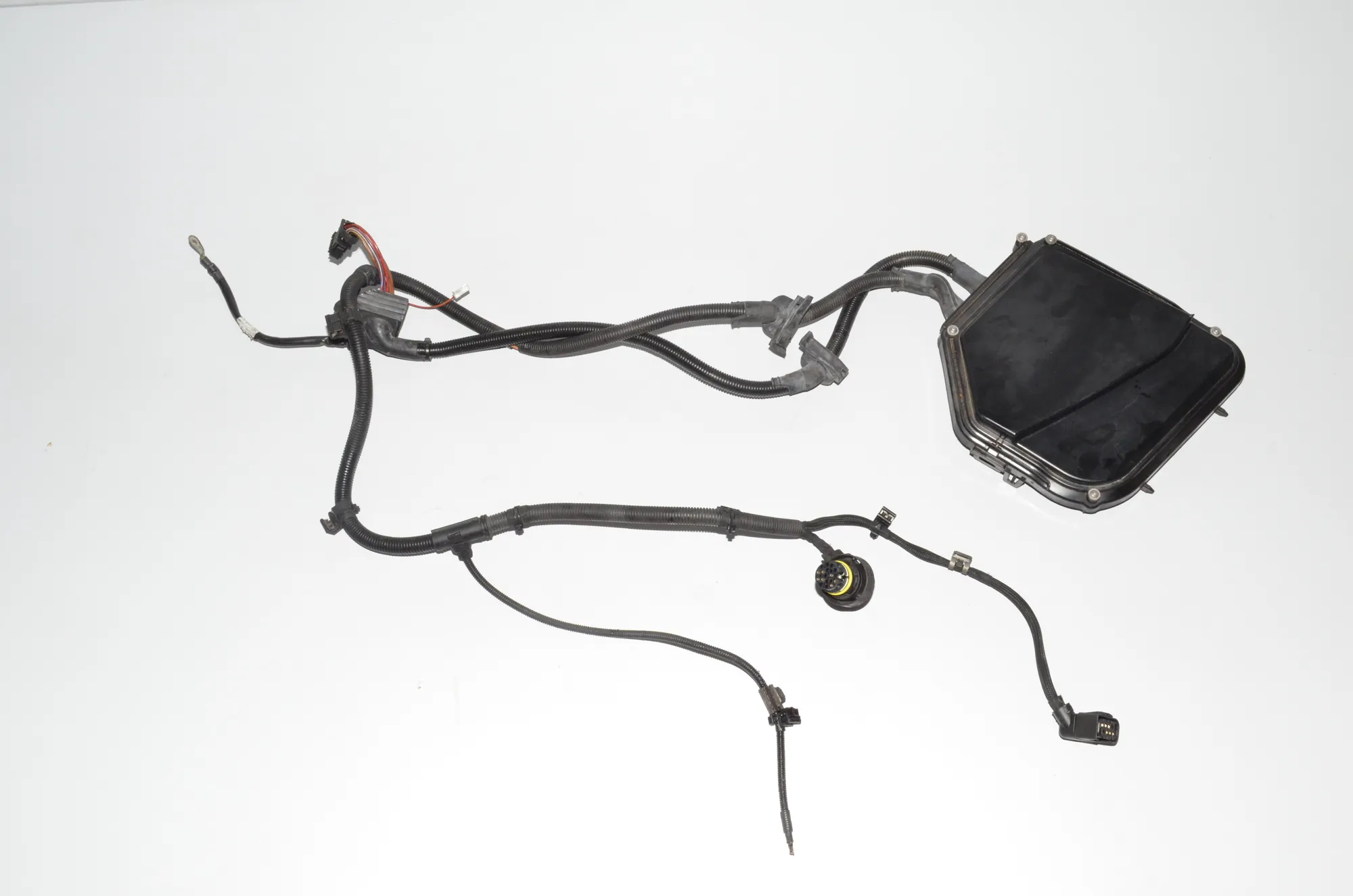Engine Cable Harness – OEM 1304320 · BMW 5 Touring (F11) M 550 d xDrive 2012 – 5