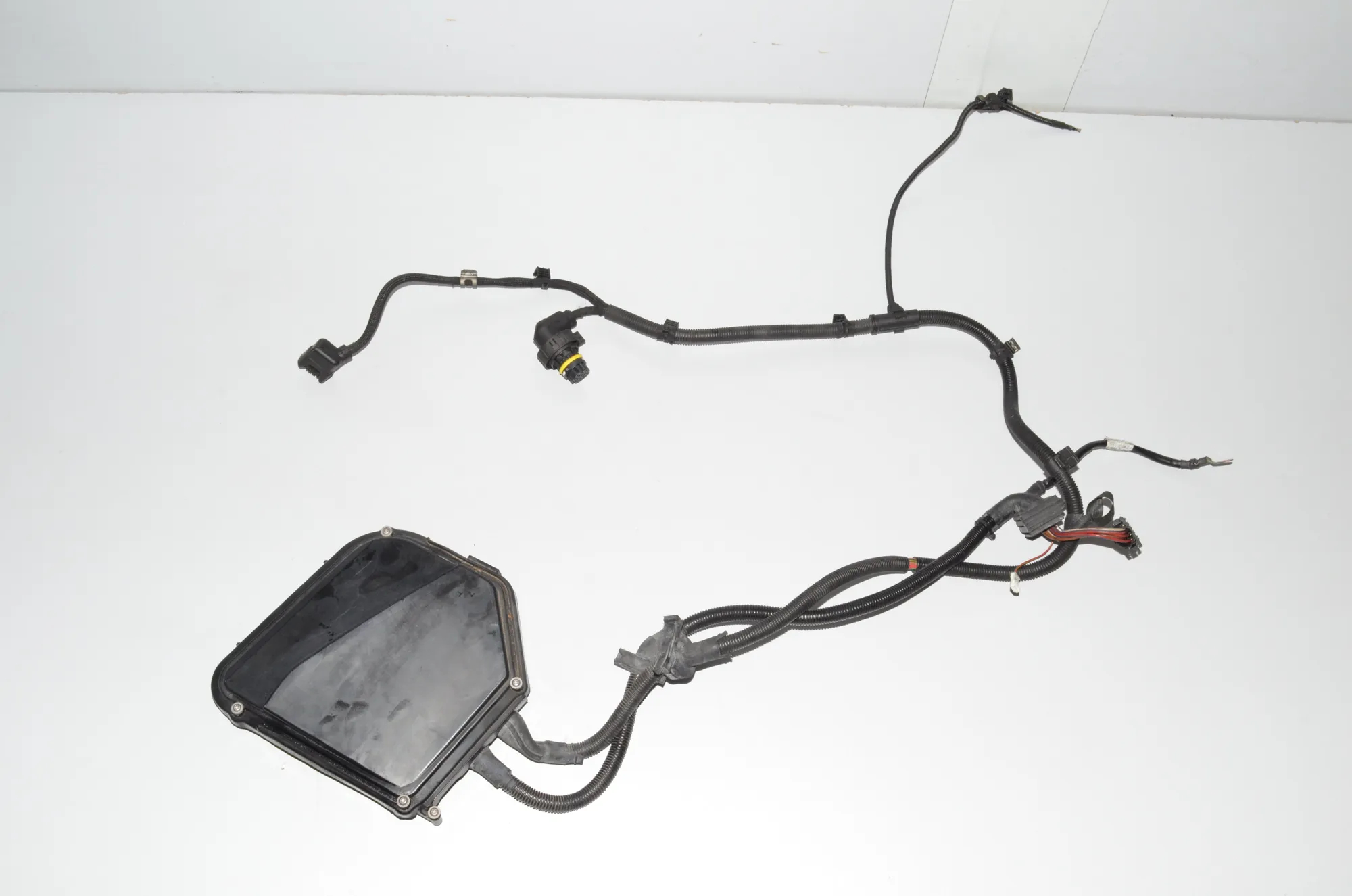 Engine Cable Harness – OEM 1304320 · BMW 5 Touring (F11) M 550 d xDrive 2012 – 3
