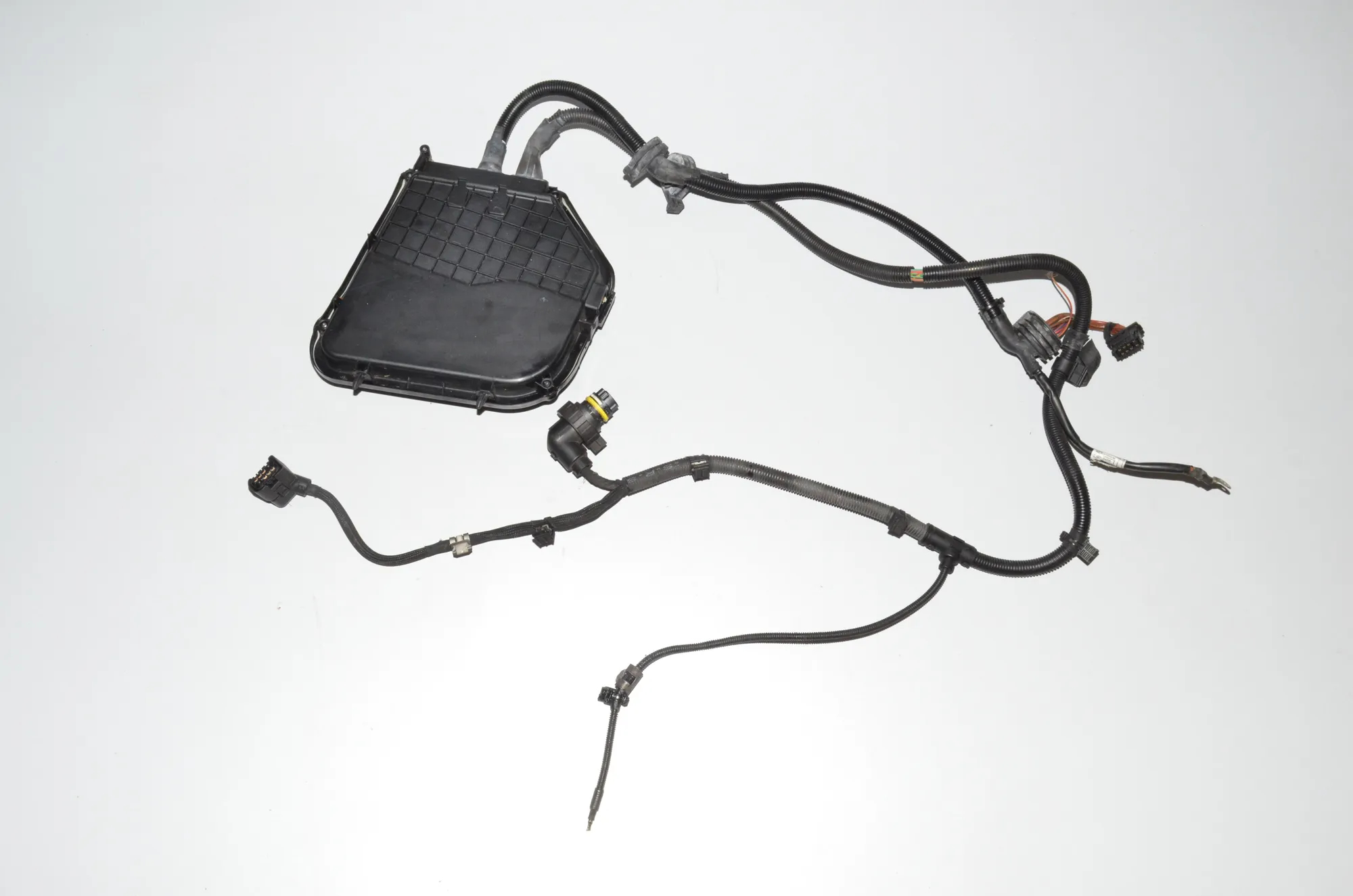 Engine Cable Harness – OEM 1304320 · BMW 5 Touring (F11) M 550 d xDrive 2012 – 2
