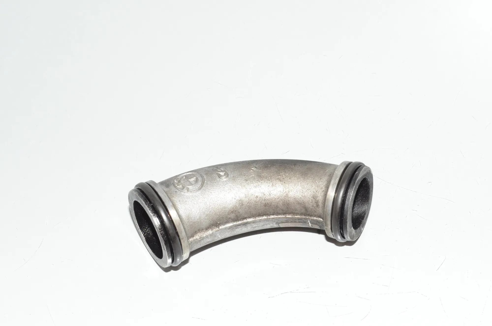 Intercooler Hose Pipe – OEM 8506388 · BMW 5 Touring (F11) M 550 d xDrive 2012 – 3