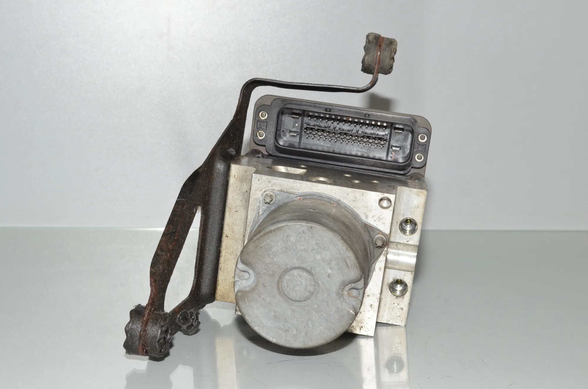 ABS Pump – OEM 6785266 · BMW X6 (E71, E72) xDrive 50 i 2009 – 6