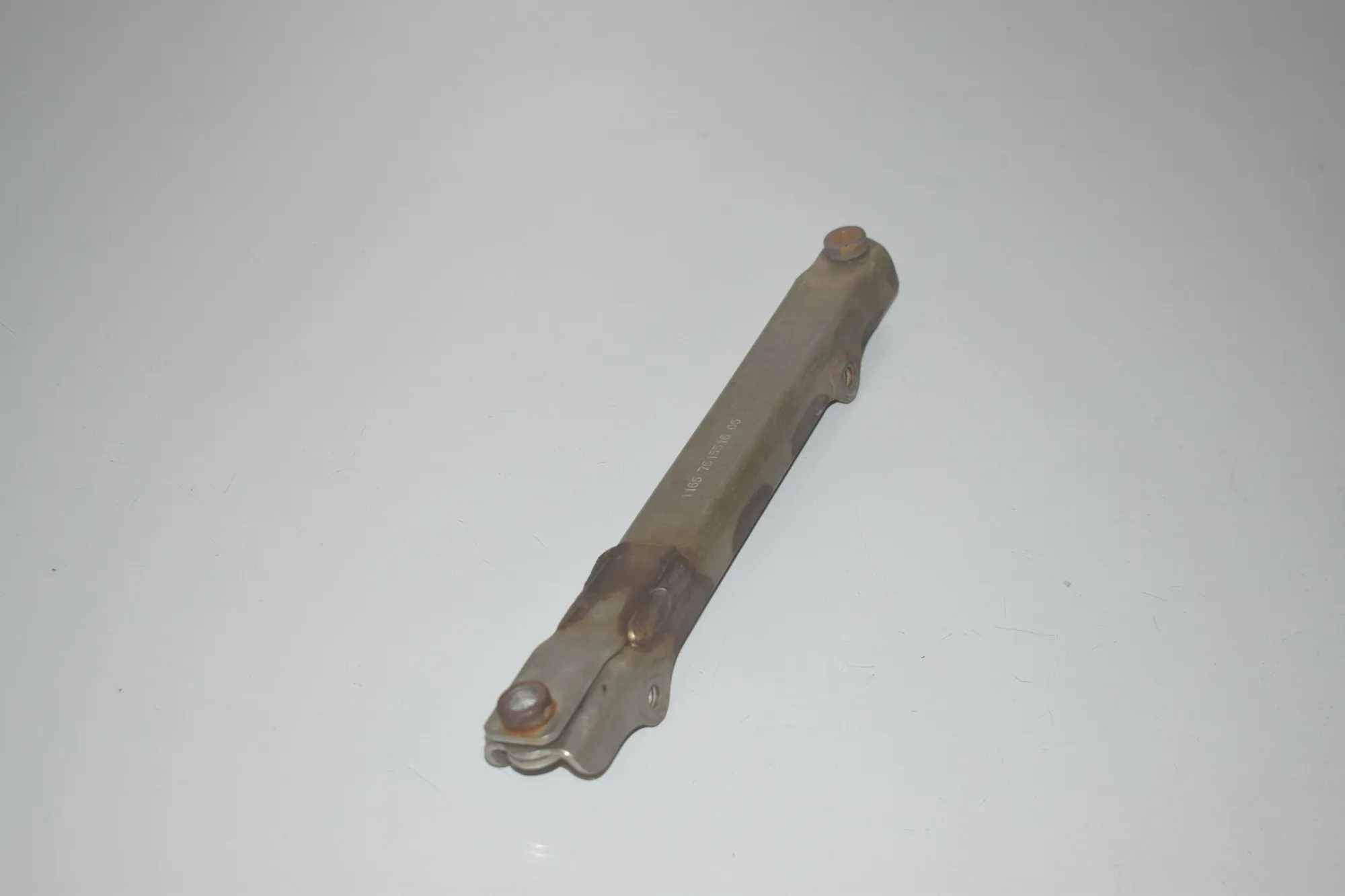 Bracket – OEM 7615516 · BMW 3 (F30, F80) 320 i Efficient Dynamics 2014 – 4
