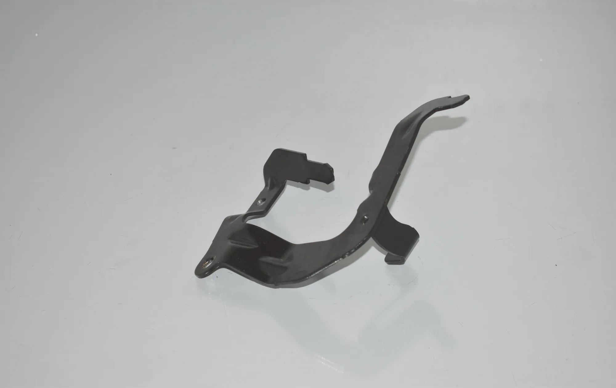 Bracket – OEM 7603029 · BMW 3 (F30, F80) 320 i Efficient Dynamics 2014 – 4