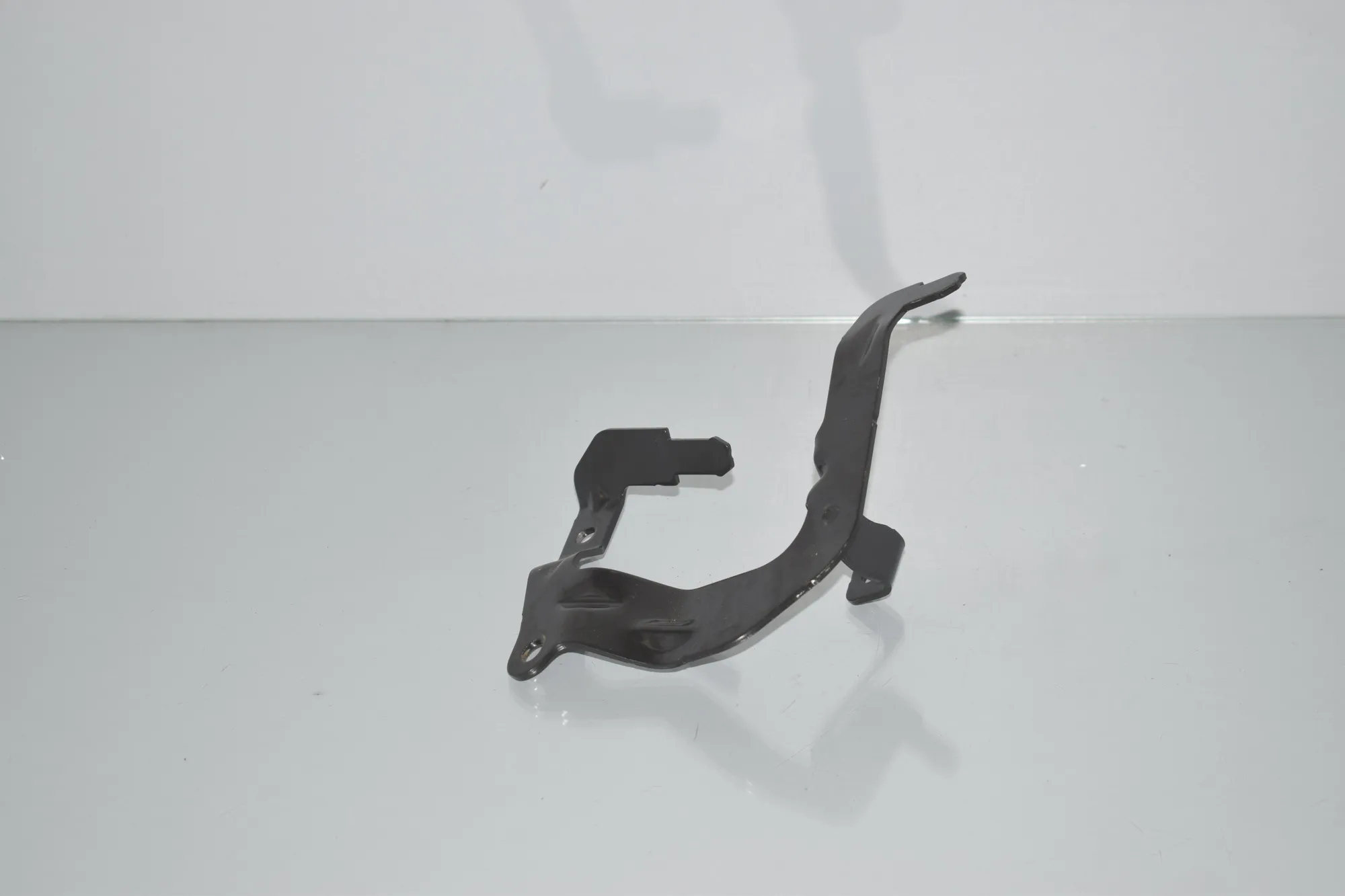 Bracket – OEM 7603029 · BMW 3 (F30, F80) 320 i Efficient Dynamics 2014