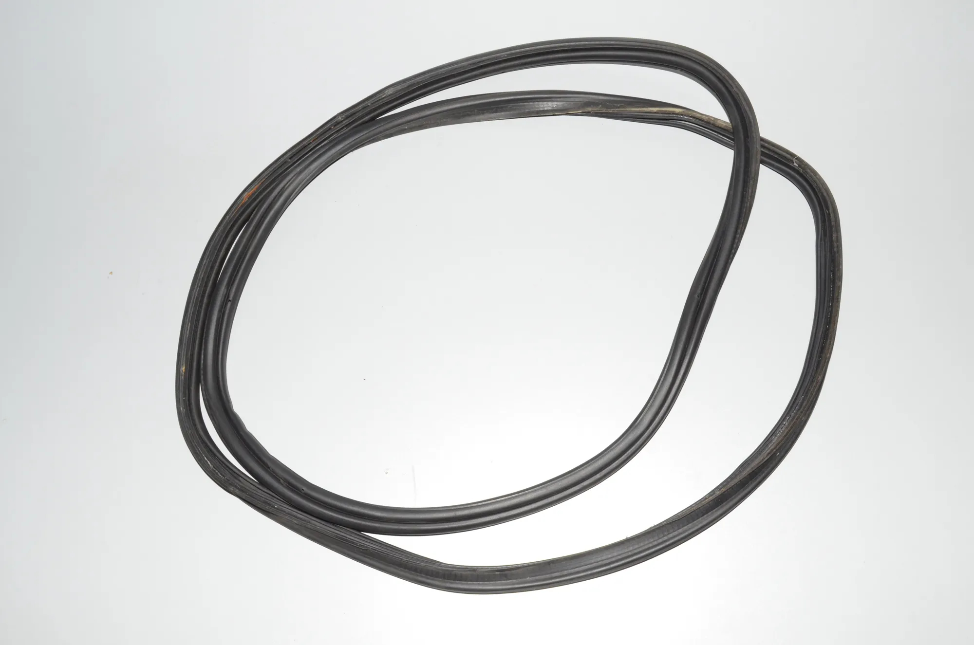 Tailgate Rubber Seal – OEM 7175848 · BMW X6 (E71, E72) xDrive 50 i 2009