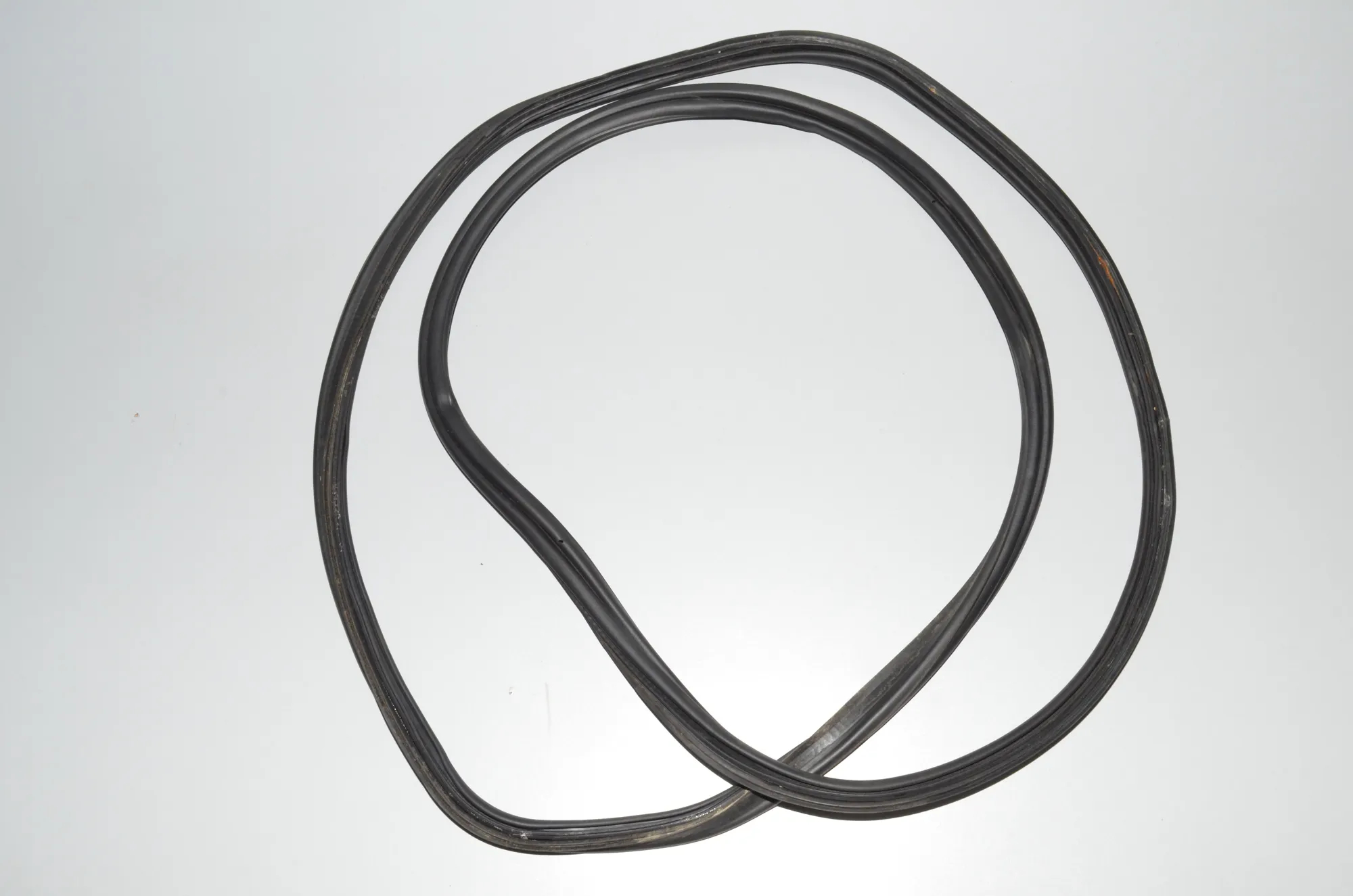 Tailgate Rubber Seal – OEM 7175848 · BMW X6 (E71, E72) xDrive 50 i 2009 – 2