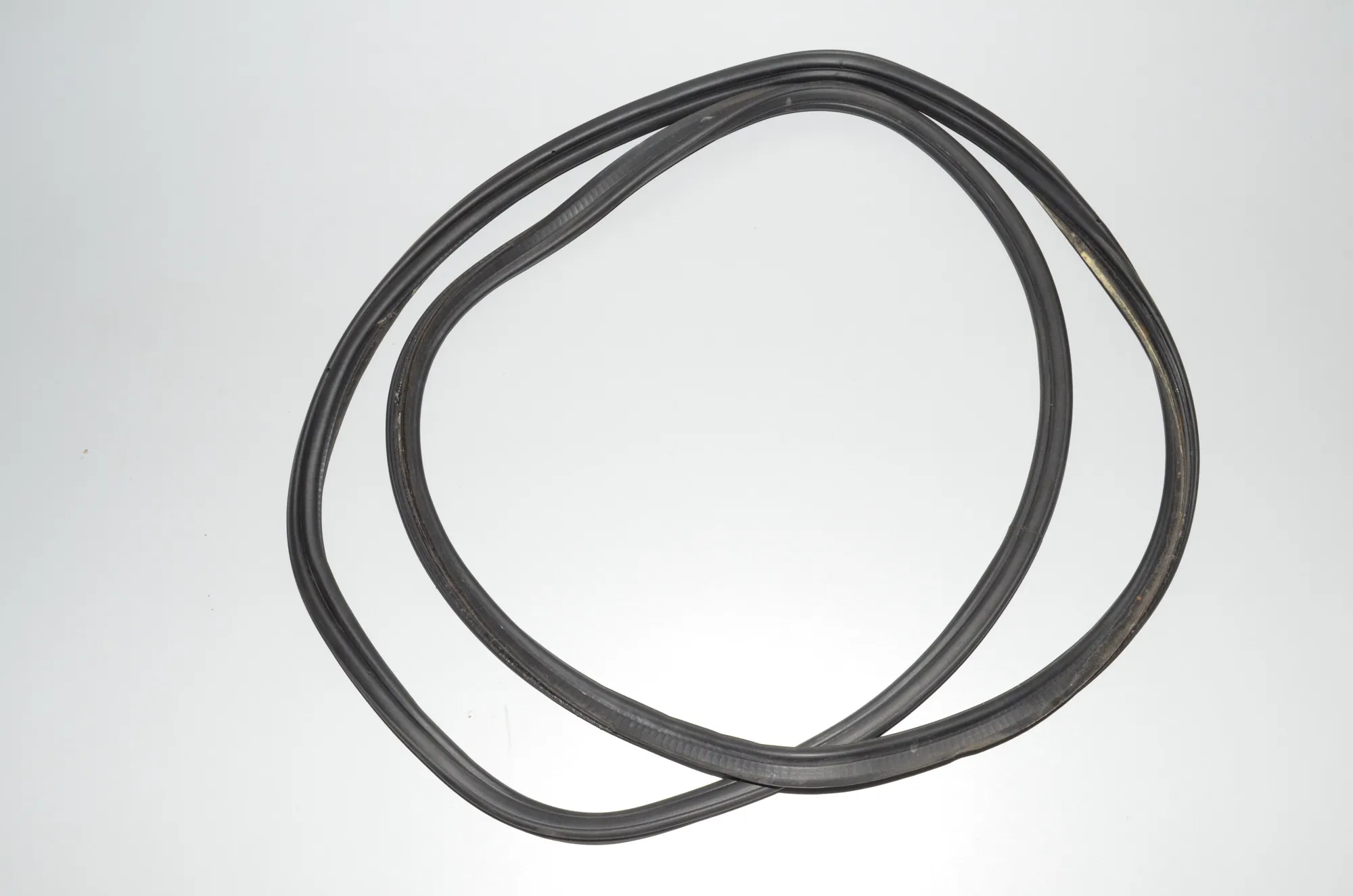 Tailgate Rubber Seal – OEM 7175848 · BMW X6 (E71, E72) xDrive 50 i 2009 – 3